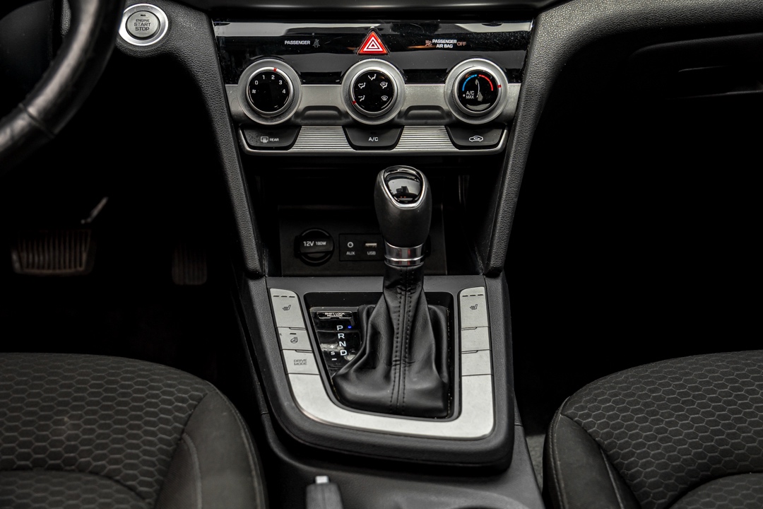 /ontarioqualitymotorsetobicoke/2020-Hyundai-Elantra-18233671020594322.jpg
