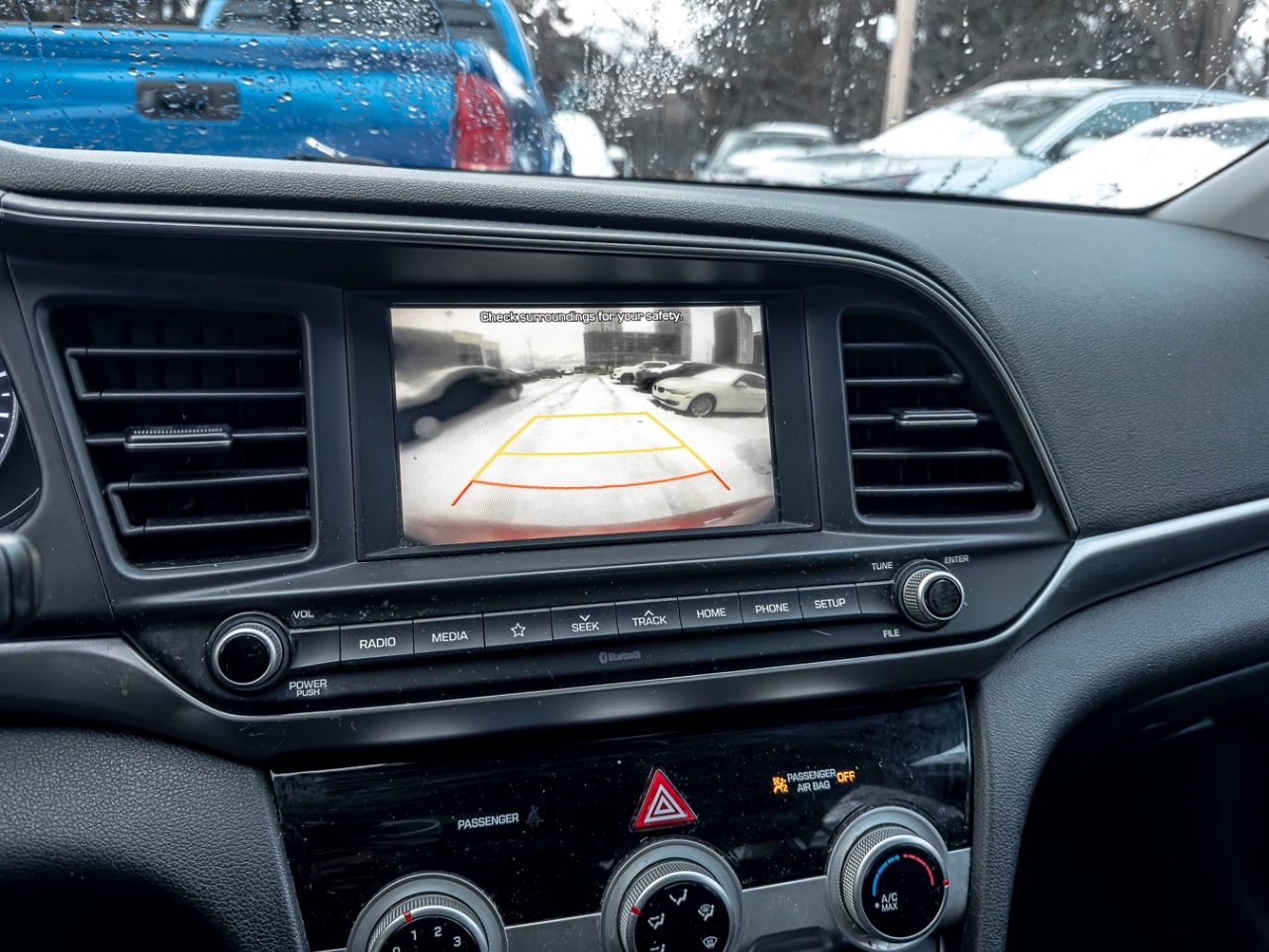 /ontarioqualitymotorsetobicoke/2020-Hyundai-Elantra-8296347320259085.jpg