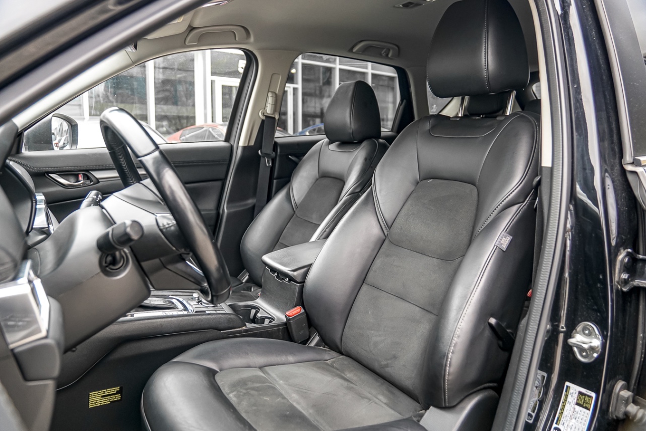 /ontarioqualitymotorsetobicoke/2020-Mazda-CX-5-0269779732638451.jpg