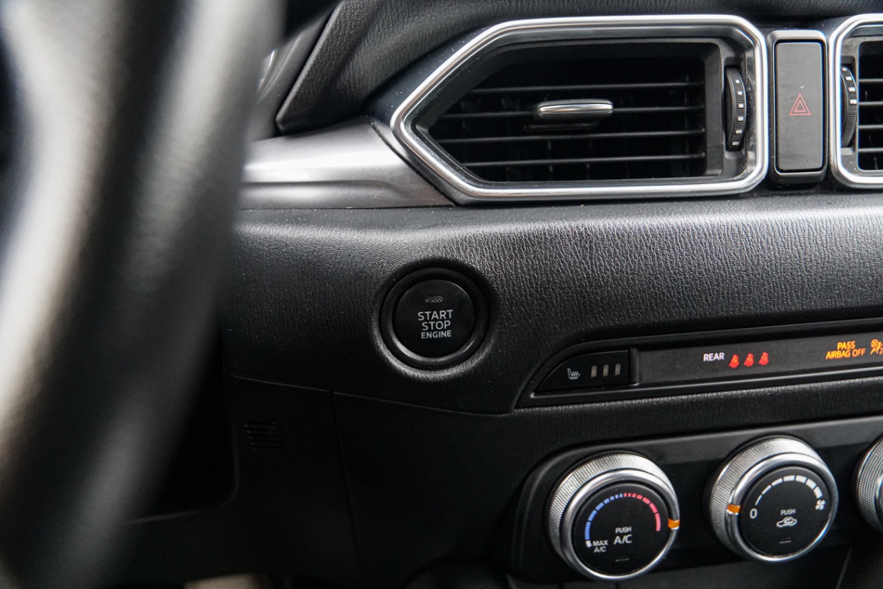 /ontarioqualitymotorsetobicoke/2020-Mazda-CX-5-3426487129581528.jpg