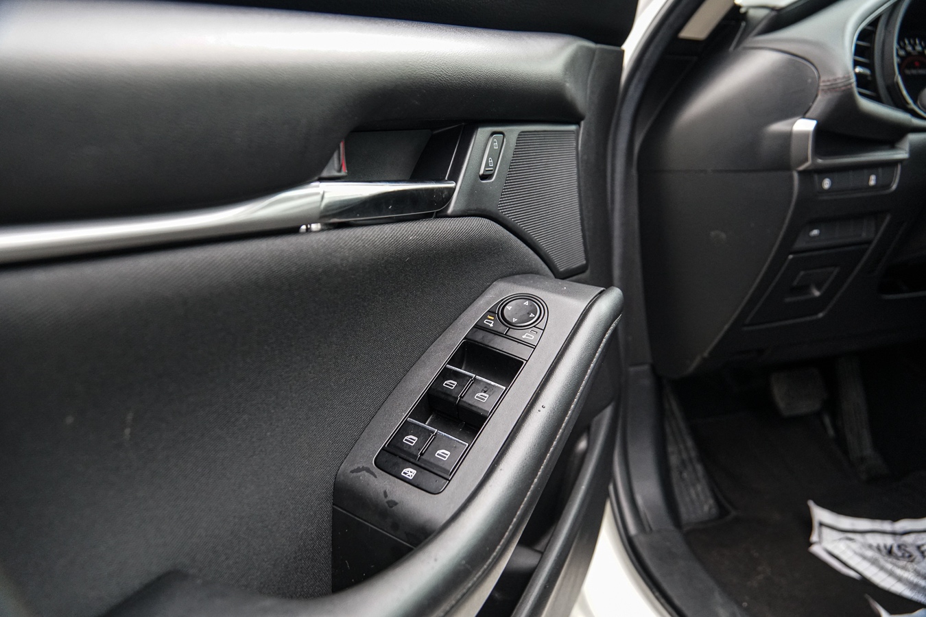 /ontarioqualitymotorsetobicoke/2020-Mazda-Mazda3-021736447517457513.jpg