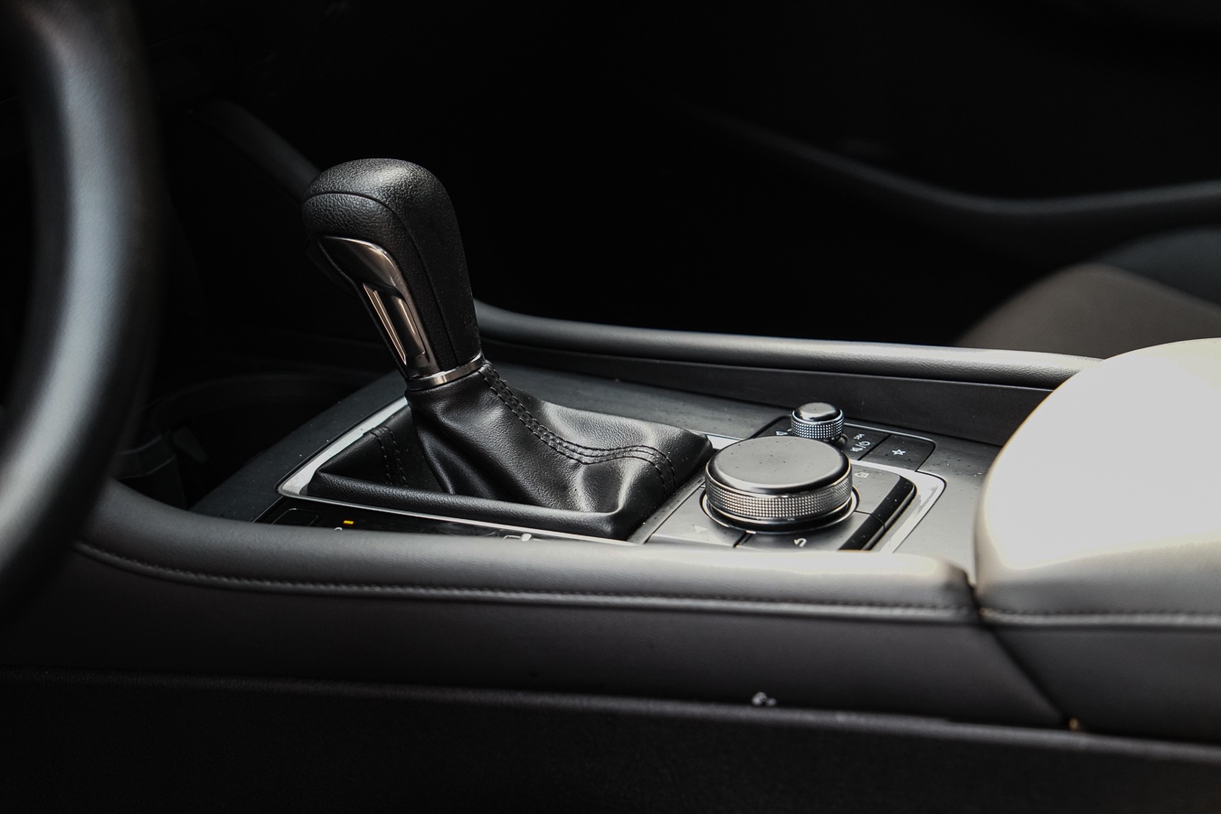 /ontarioqualitymotorsetobicoke/2020-Mazda-Mazda3Sport-26104130884560184.jpg