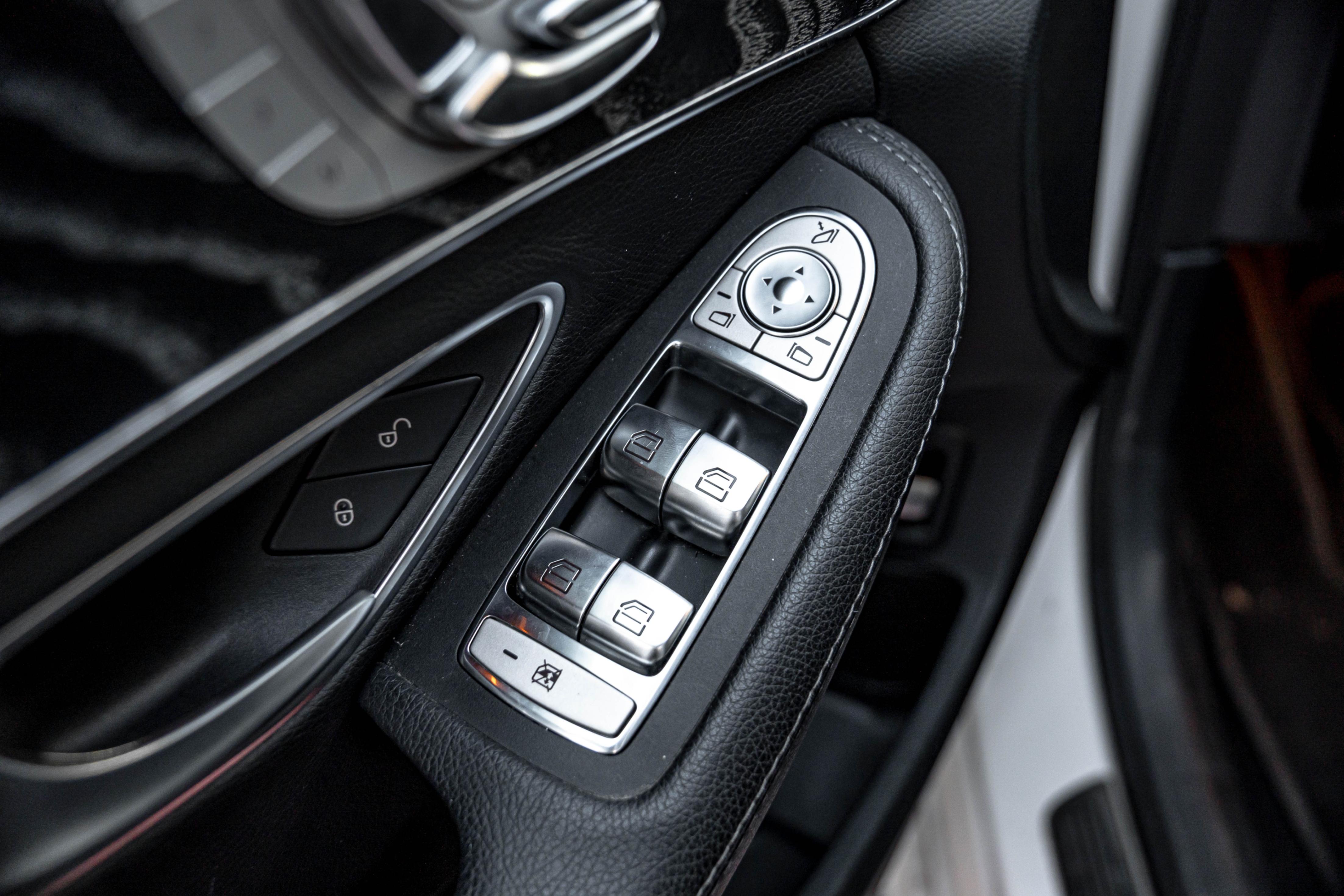 /ontarioqualitymotorsetobicoke/2020-Mercedes-Benz-C-Class-6970322224963972.jpg