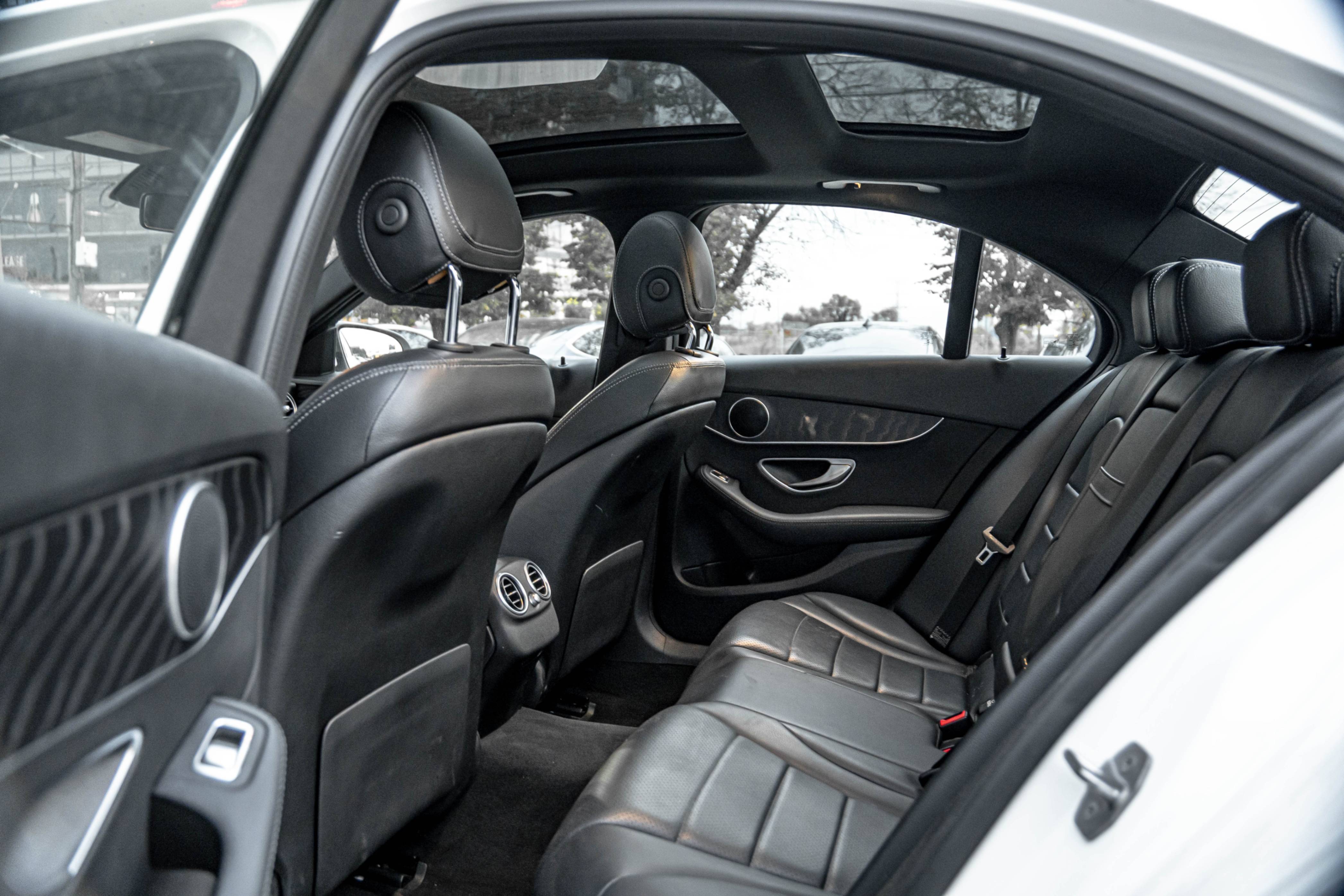 /ontarioqualitymotorsetobicoke/2020-Mercedes-Benz-C-Class-8573123991794873.jpg