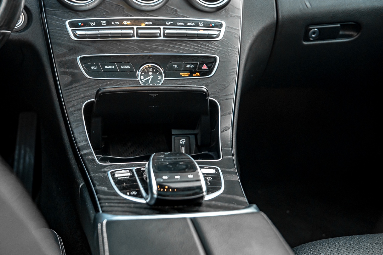 /ontarioqualitymotorsetobicoke/2020-Mercedes-Benz-C-Class-8673396982895625.jpg