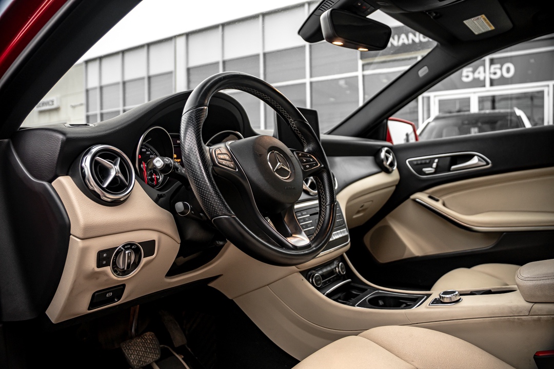 /ontarioqualitymotorsetobicoke/2020-Mercedes-Benz-GLA-2989474905790226.jpg