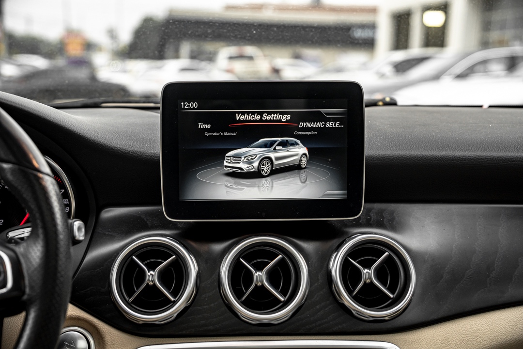 /ontarioqualitymotorsetobicoke/2020-Mercedes-Benz-GLA-4949024358971592.jpg