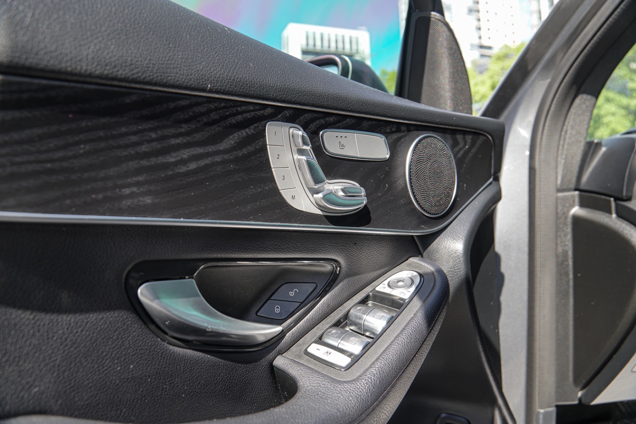 /ontarioqualitymotorsetobicoke/2020-Mercedes-Benz-GLC-Class-10834366818938346.jpg