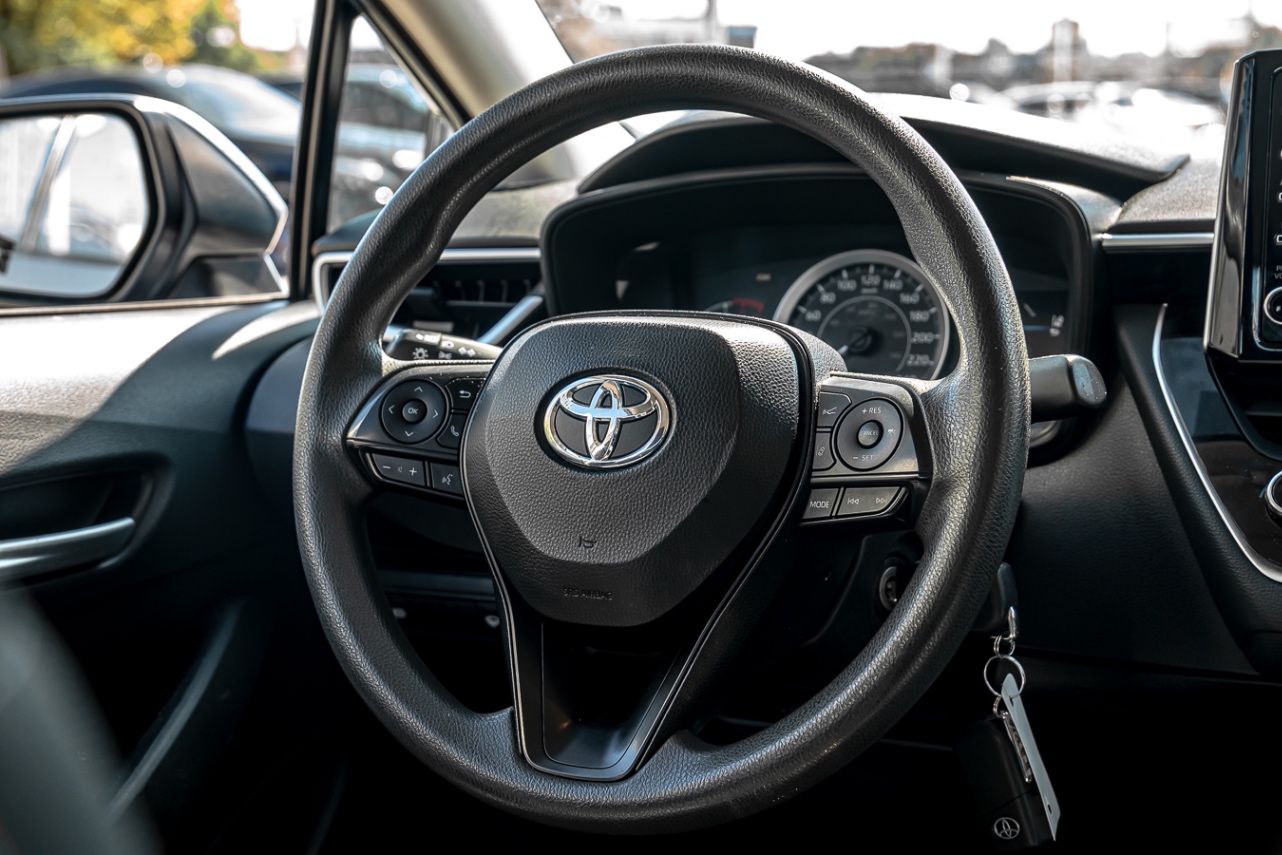 /ontarioqualitymotorsetobicoke/2020-Toyota-Corolla-3859327939752859.jpg