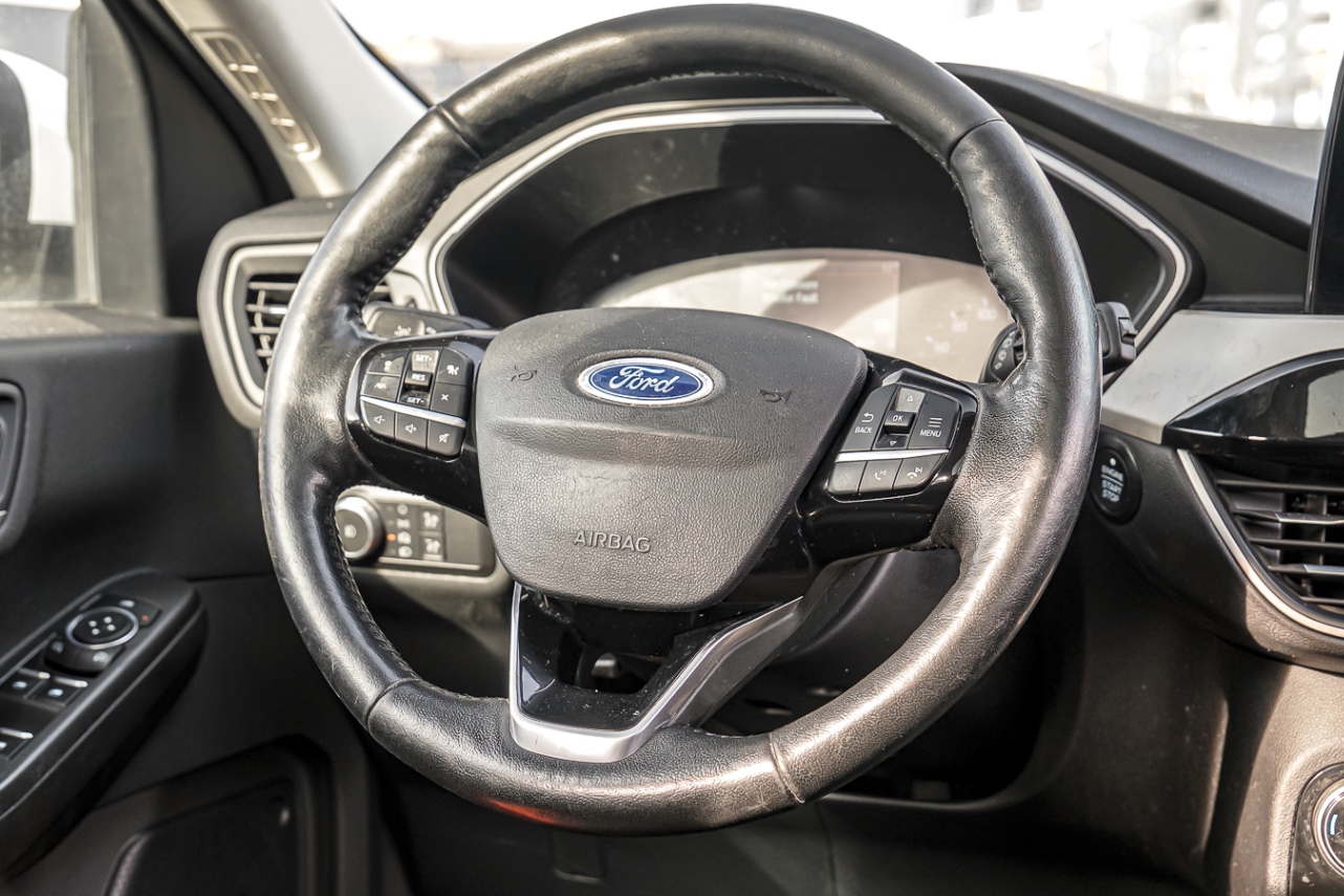 /ontarioqualitymotorsetobicoke/2021-Ford-Escape-8745376376139251.jpg