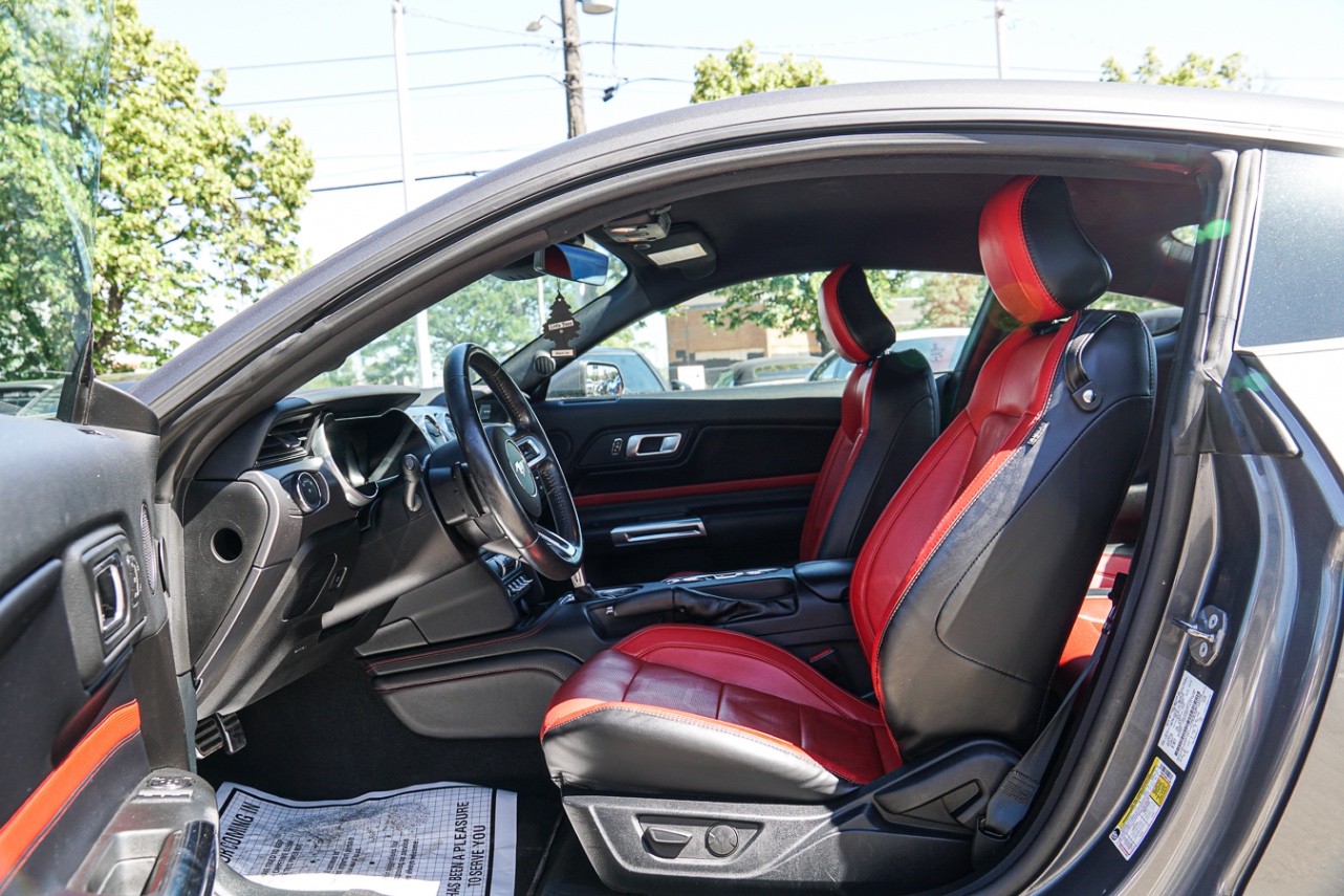 /ontarioqualitymotorsetobicoke/2021-Ford-Mustang-1476917692495341.jpg
