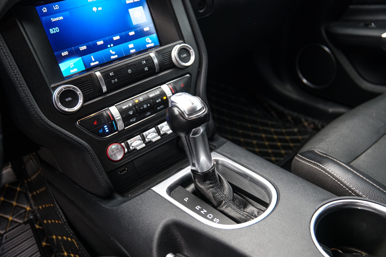 /ontarioqualitymotorsetobicoke/2021-Ford-Mustang-2224647401366664.jpg