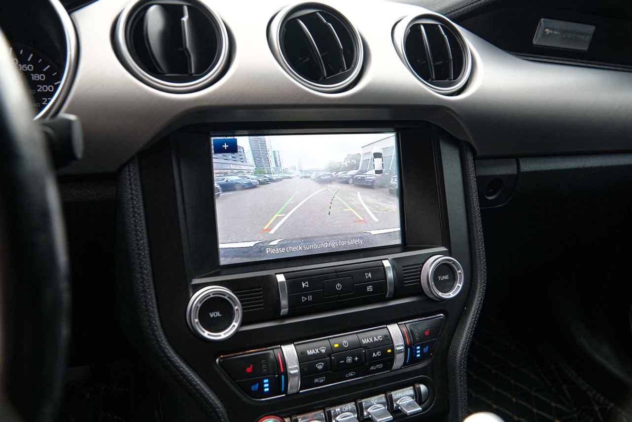 /ontarioqualitymotorsetobicoke/2021-Ford-Mustang-5424510440196144.jpg