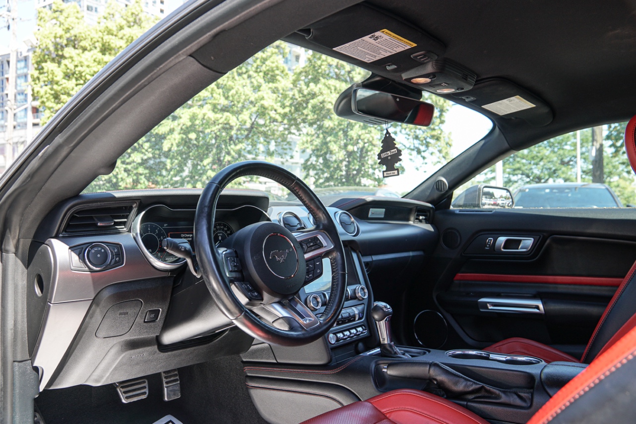 /ontarioqualitymotorsetobicoke/2021-Ford-Mustang-9354577074272936.jpg