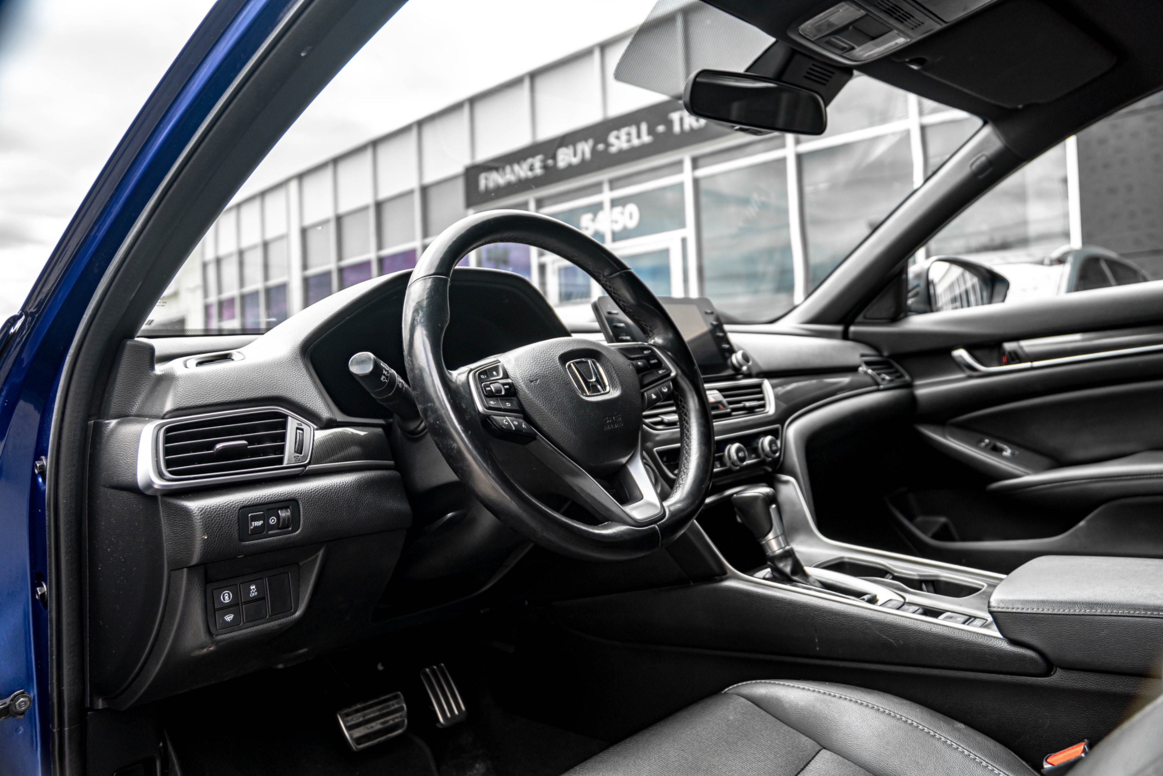 /ontarioqualitymotorsetobicoke/2021-Honda-Accord-26454939616194295.jpg
