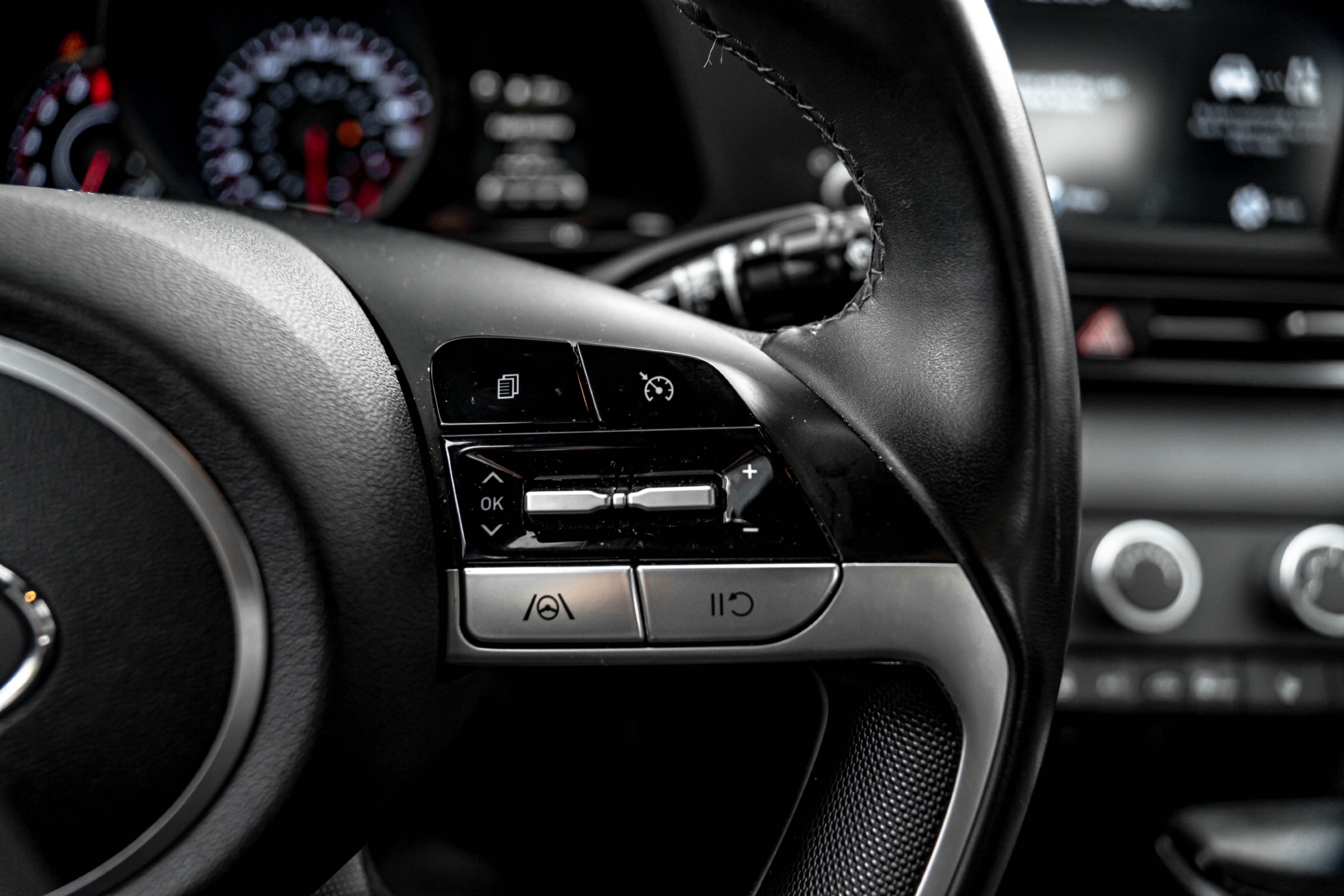 /ontarioqualitymotorsetobicoke/2021-Hyundai-Elantra-02147276667495346.jpg