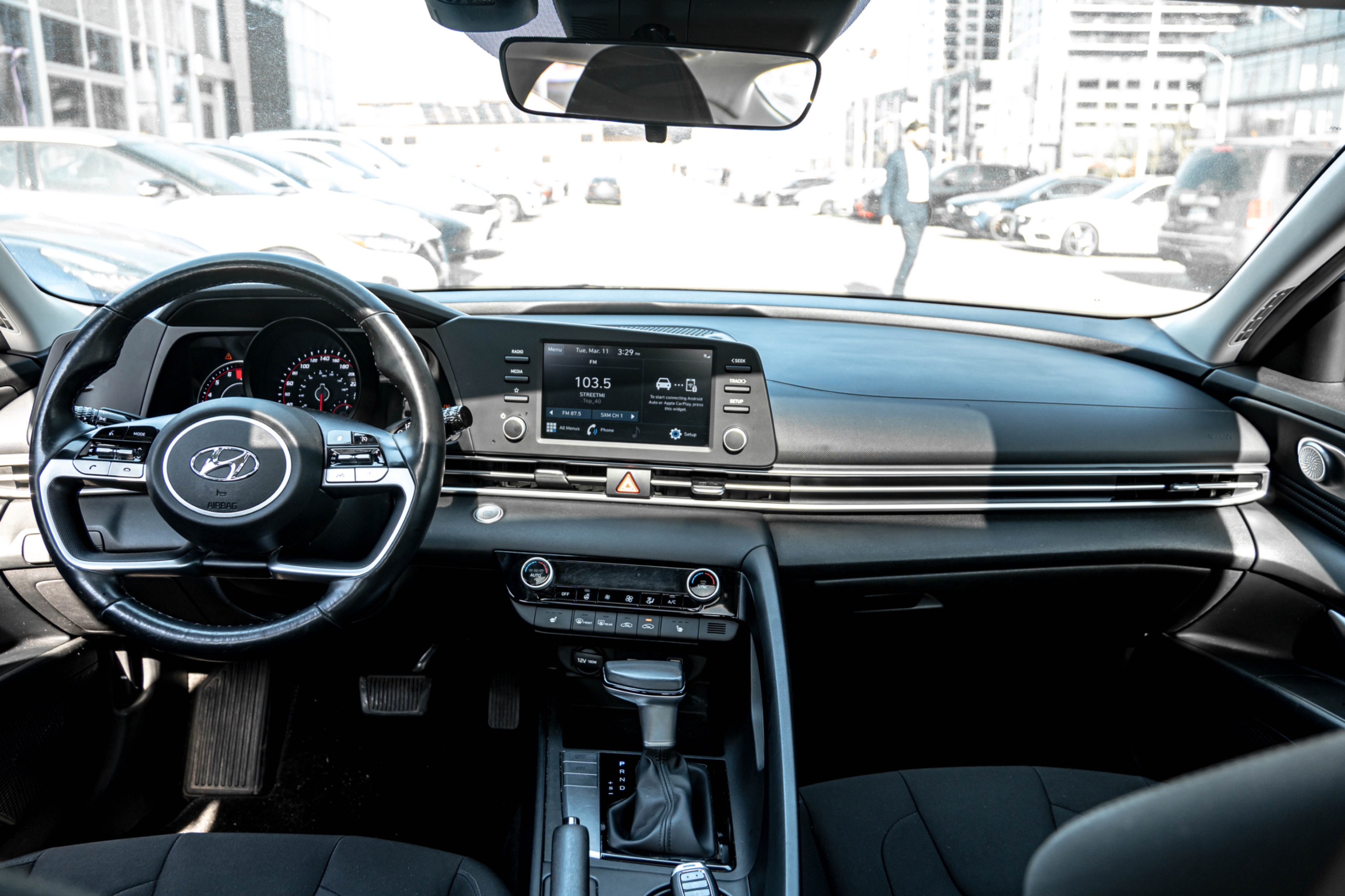 /ontarioqualitymotorsetobicoke/2021-Hyundai-Elantra-1716807780036853.jpg