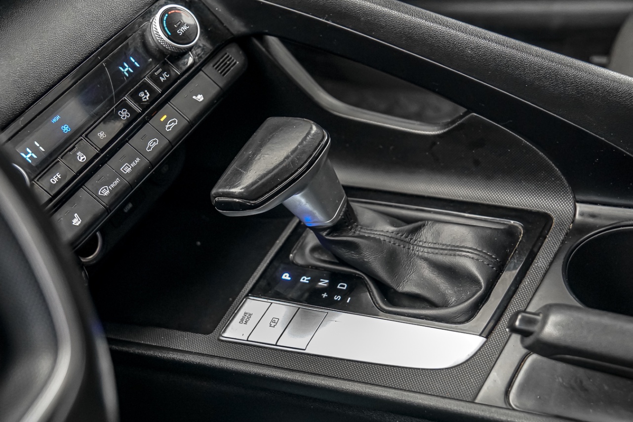 /ontarioqualitymotorsetobicoke/2021-Hyundai-Elantra-28699704130760484.jpg