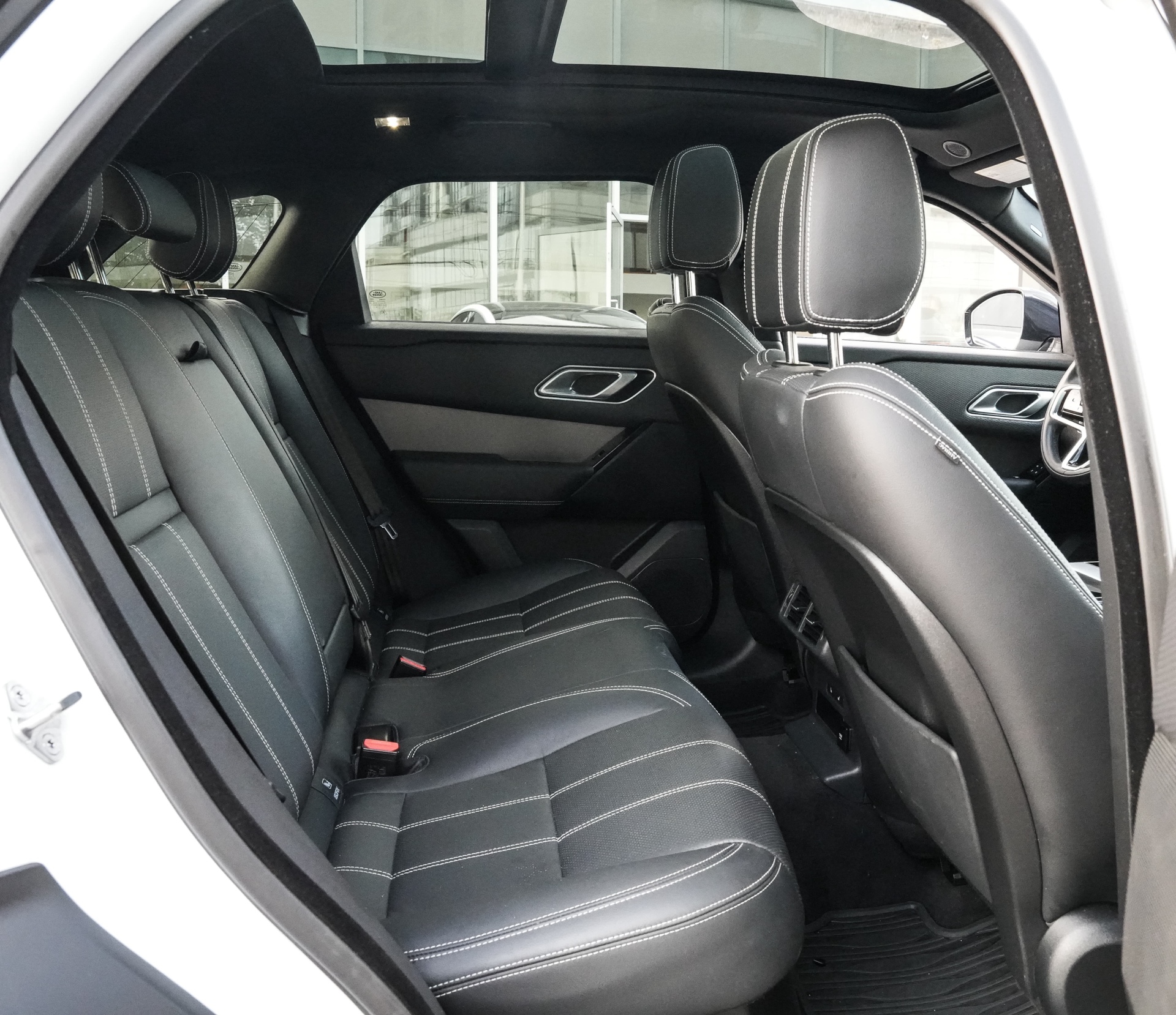 /ontarioqualitymotorsetobicoke/2021-LandRover-RangeRover-2810334125965288.jpg