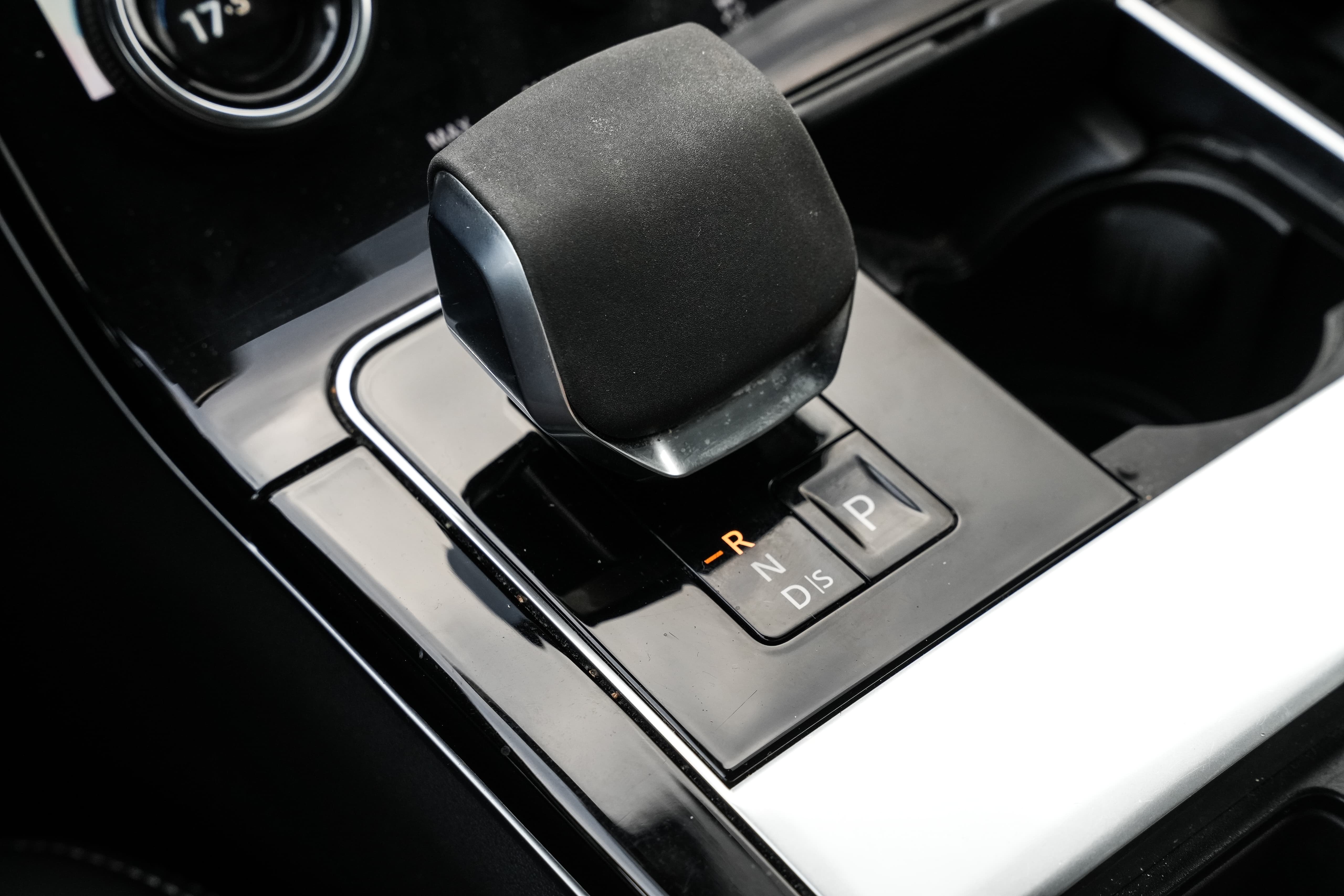 /ontarioqualitymotorsetobicoke/2021-LandRover-RangeRover-9159948222566041.jpg