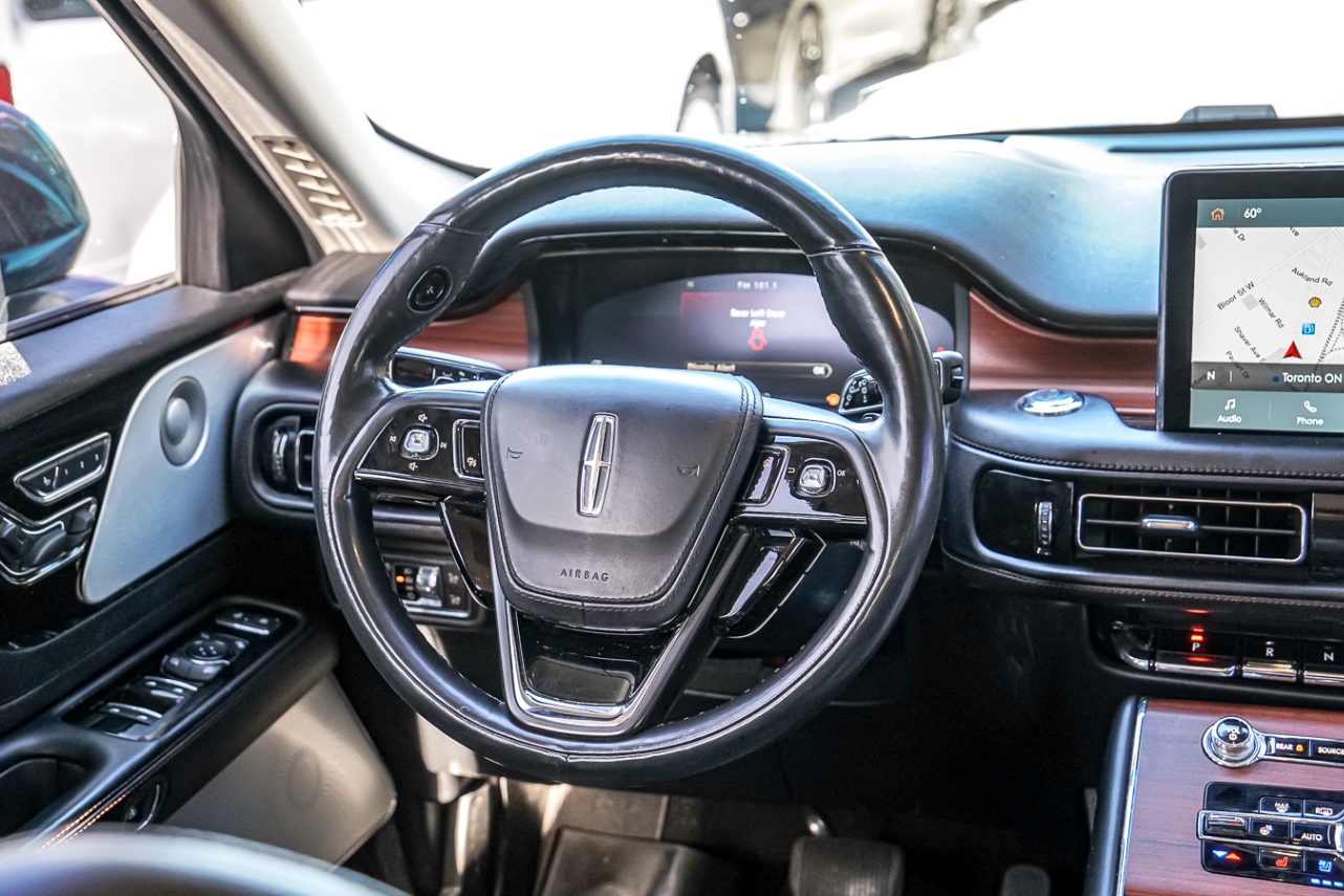 /ontarioqualitymotorsetobicoke/2021-Lincoln-Aviator-09768038774232557.jpg