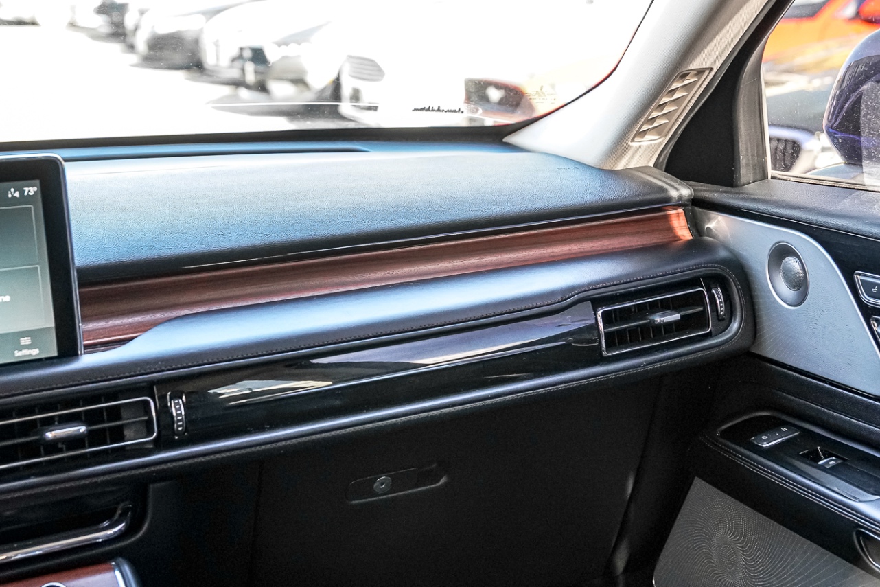 /ontarioqualitymotorsetobicoke/2021-Lincoln-Aviator-7119273713766112.jpg