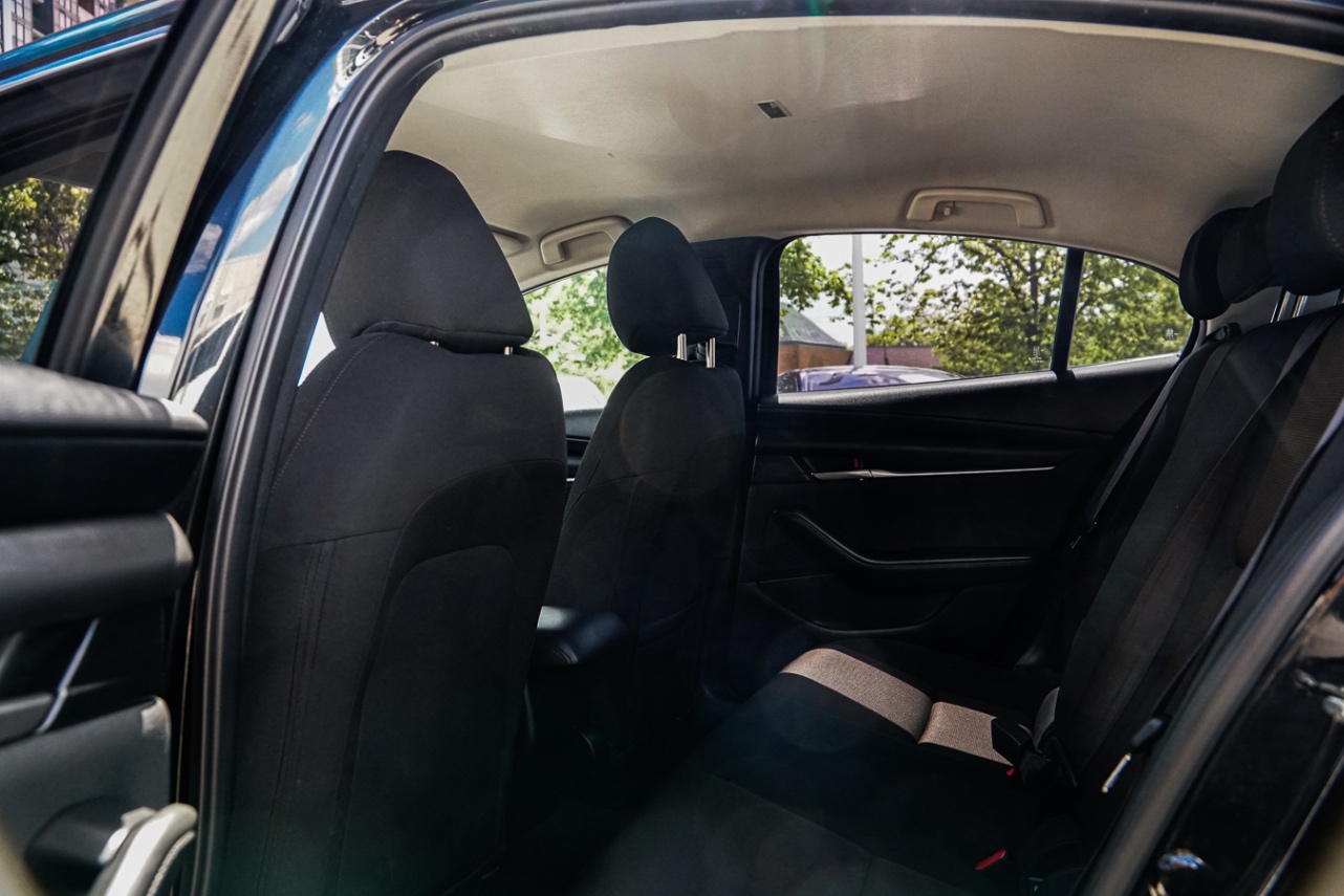 /ontarioqualitymotorsetobicoke/2021-Mazda-Mazda3-0709994898340296.jpg