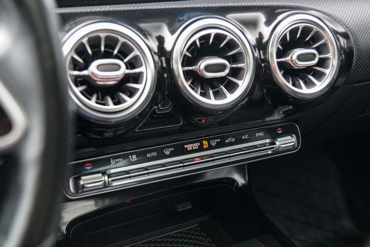 /ontarioqualitymotorsetobicoke/2021-Mercedes-Benz-CLA-Class-8765251543571109.jpg
