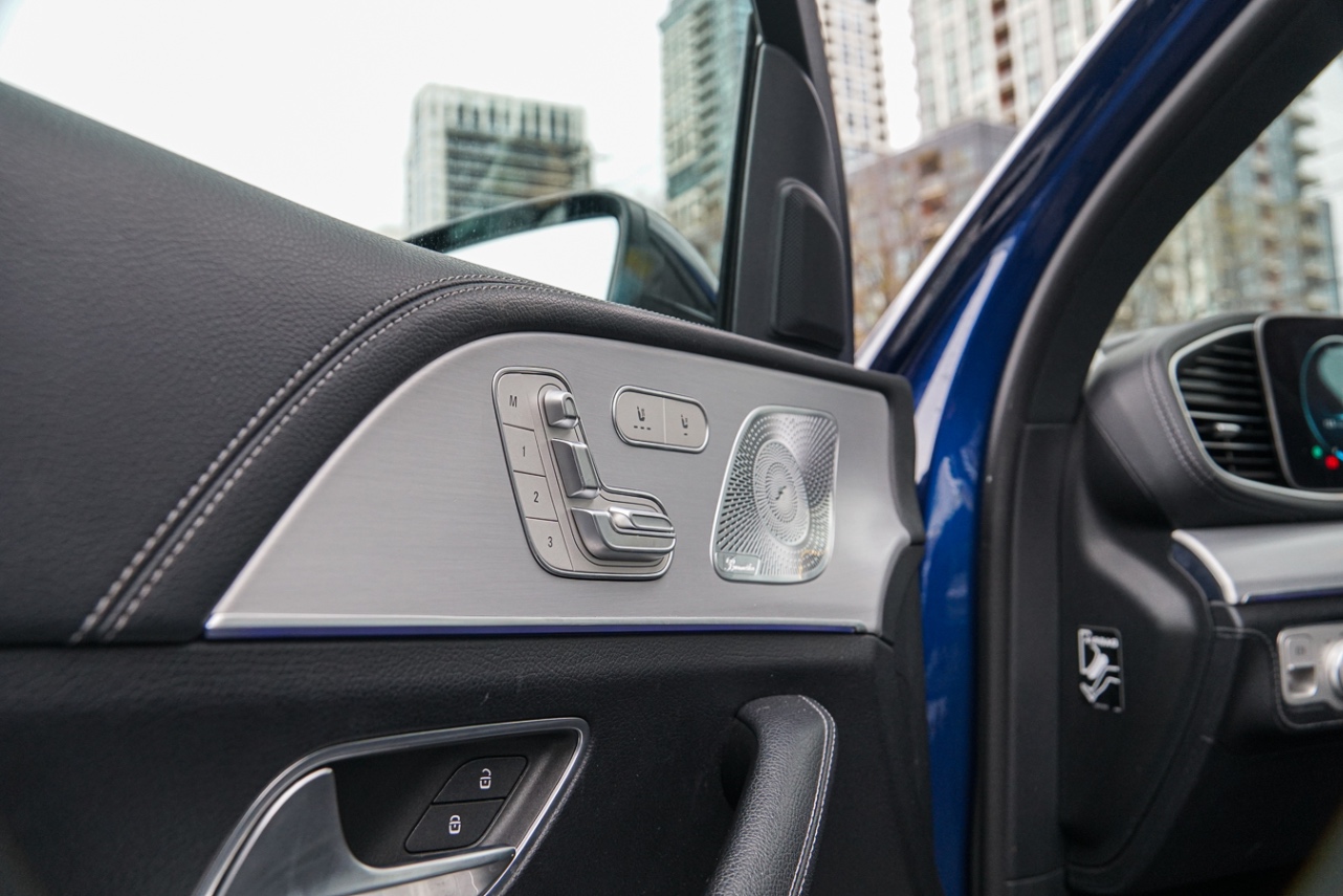 /ontarioqualitymotorsetobicoke/2021-Mercedes-Benz-GLE-Class-34589330354123504.jpg