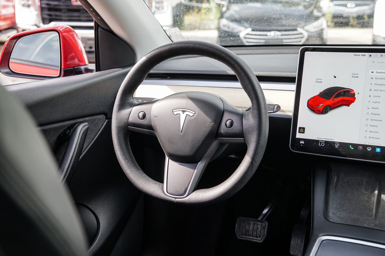 /ontarioqualitymotorsetobicoke/2021-Tesla-ModelY-17570984081445284.jpg