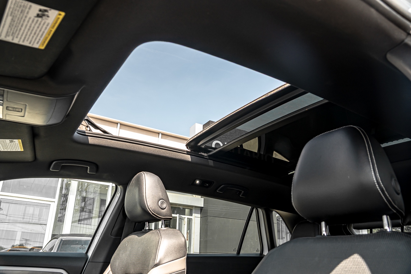 /ontarioqualitymotorsetobicoke/2021-Volkswagen-AtlasCross-6177256476499358.jpg