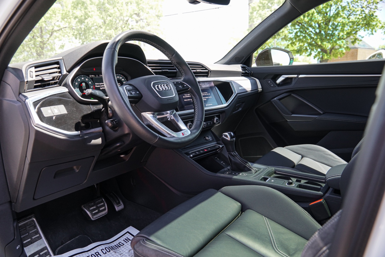 /ontarioqualitymotorsetobicoke/2022-Audi-Q3-571835506489405.jpg