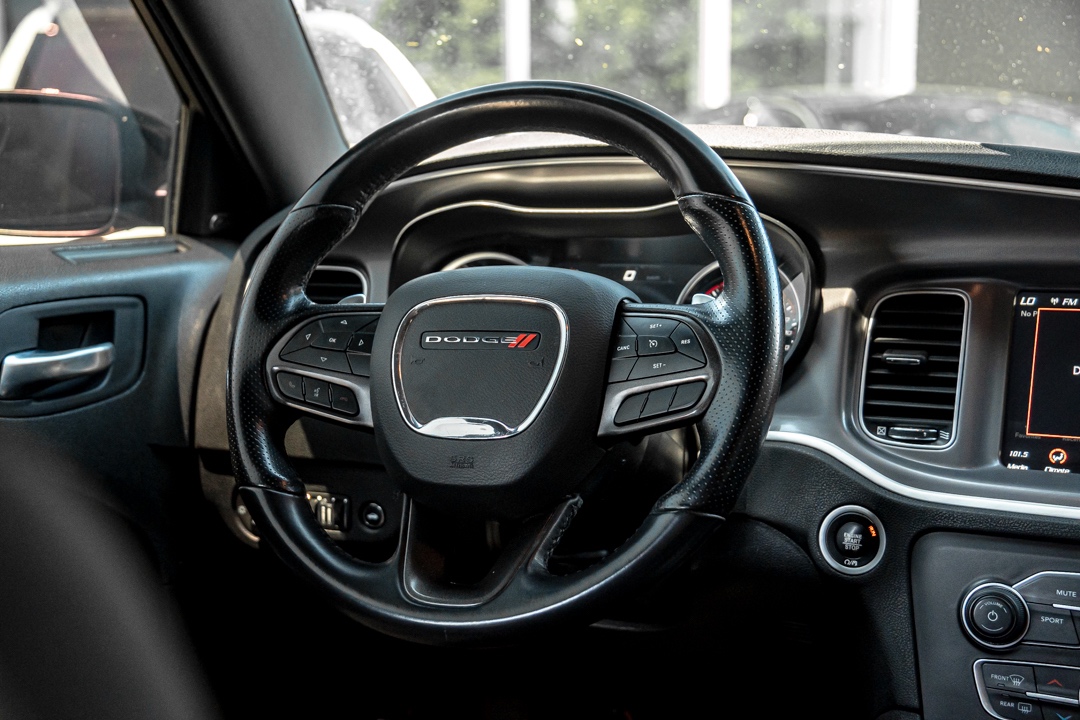 /ontarioqualitymotorsetobicoke/2022-Dodge-Charger-32022697889275964.jpg