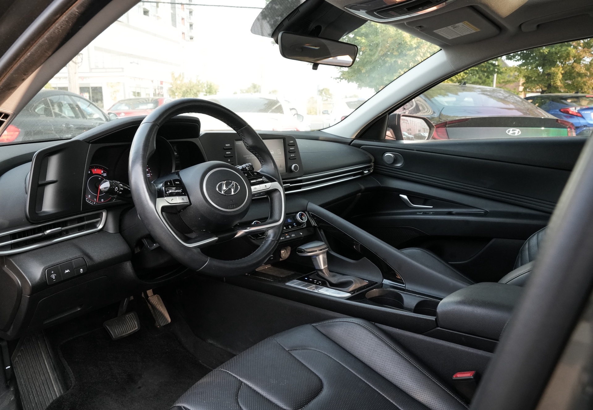 /ontarioqualitymotorsetobicoke/2022-Hyundai-Elantra-010311864699202644.jpg