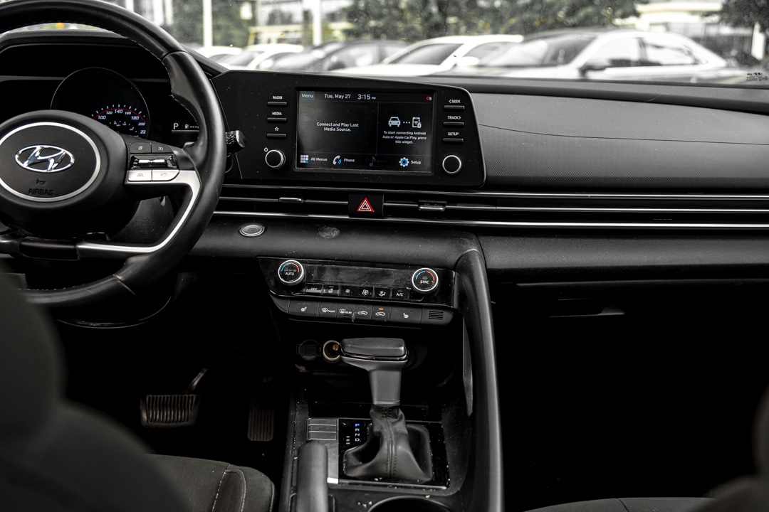 /ontarioqualitymotorsetobicoke/2022-Hyundai-Elantra-4512362458653185.jpg