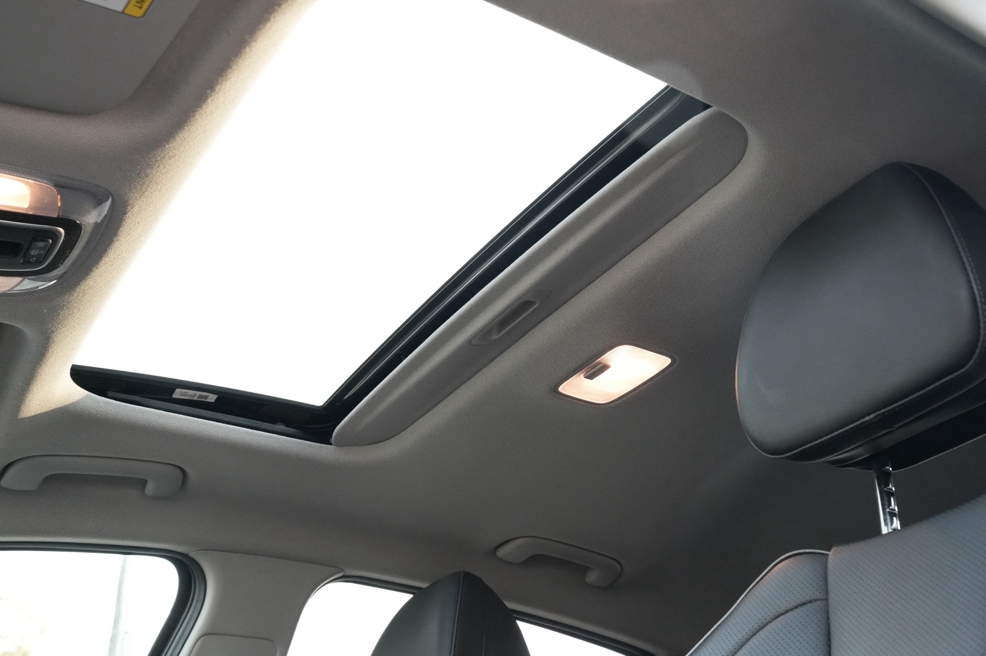/ontarioqualitymotorsetobicoke/2022-Hyundai-Elantra-47713712525467433.jpg