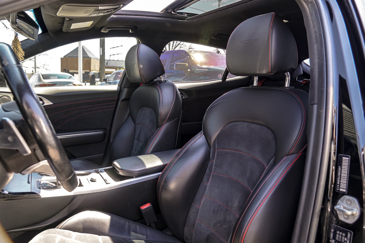 /ontarioqualitymotorsetobicoke/2022-Kia-Stinger-49708702278283523.jpg