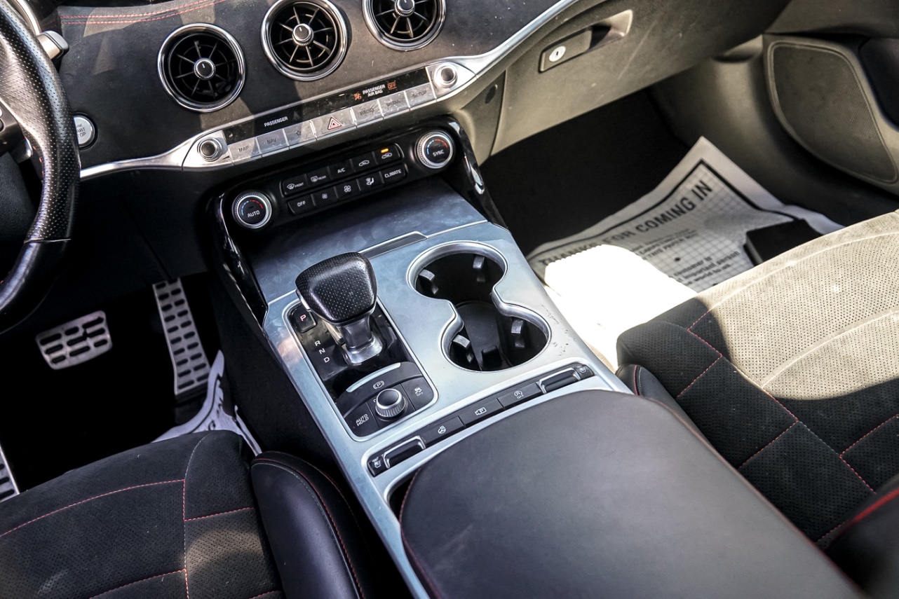 /ontarioqualitymotorsetobicoke/2022-Kia-Stinger-5445679966023931.jpg