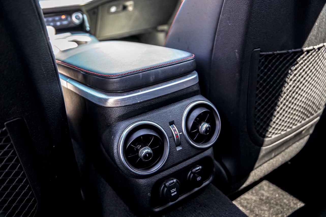 /ontarioqualitymotorsetobicoke/2022-Kia-Stinger-727080512427714.jpg