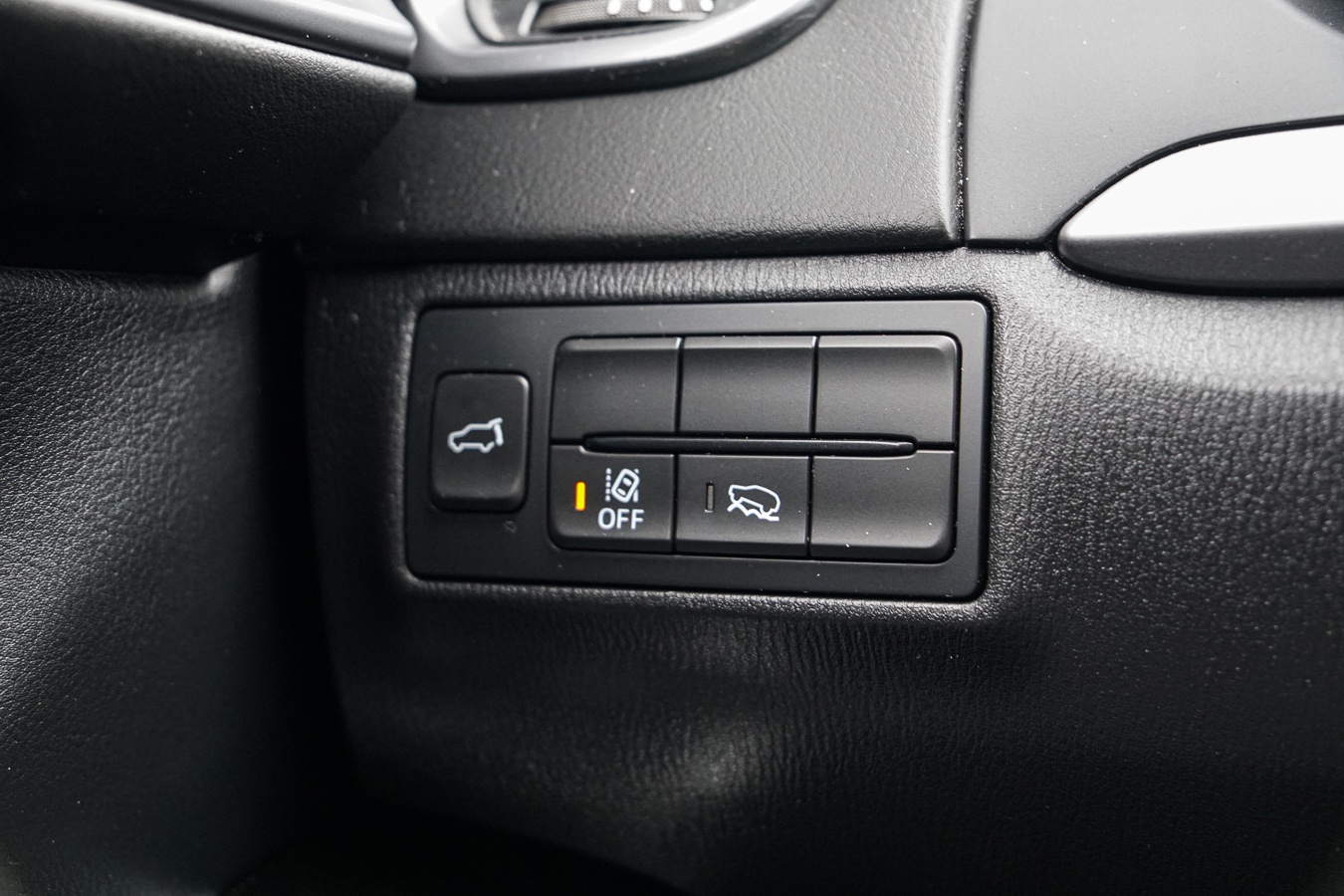 /ontarioqualitymotorsetobicoke/2022-Mazda-CX-9-8540573417801107.jpg