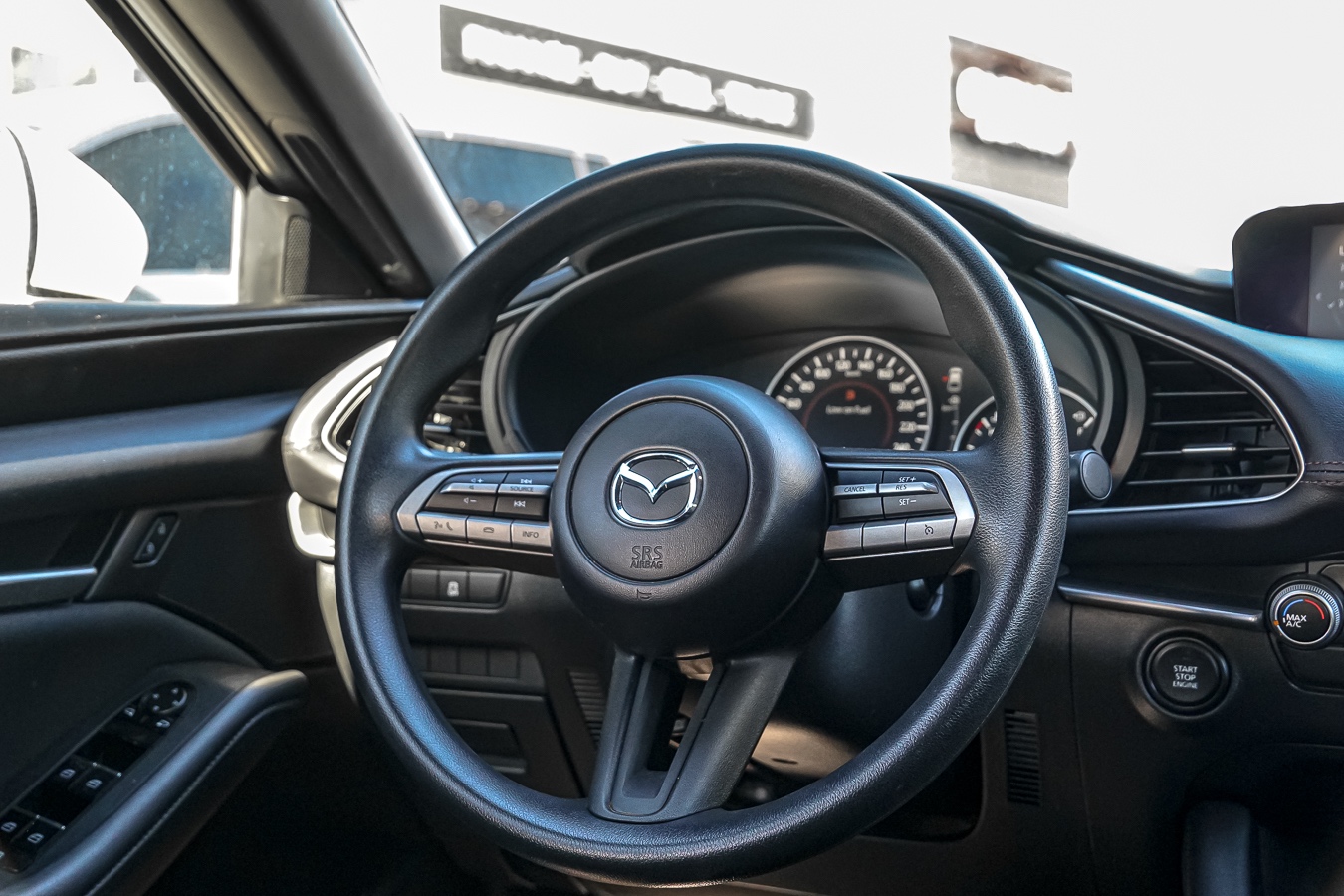 /ontarioqualitymotorsetobicoke/2022-Mazda-Mazda3Sport-7877610208568013.jpg