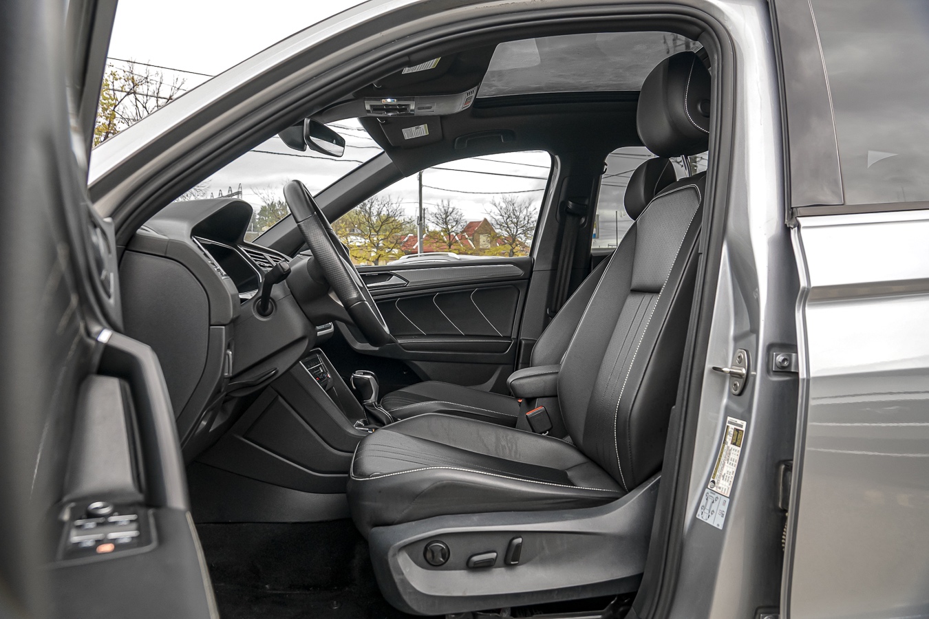 /ontarioqualitymotorsetobicoke/2022-Volkswagen-Tiguan-7231326960153965.jpg