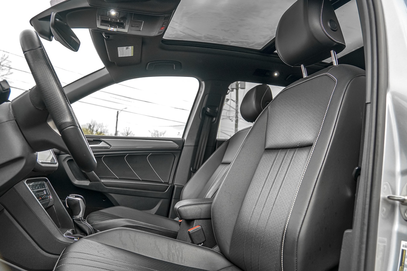 /ontarioqualitymotorsetobicoke/2022-Volkswagen-Tiguan-734923646210816.jpg