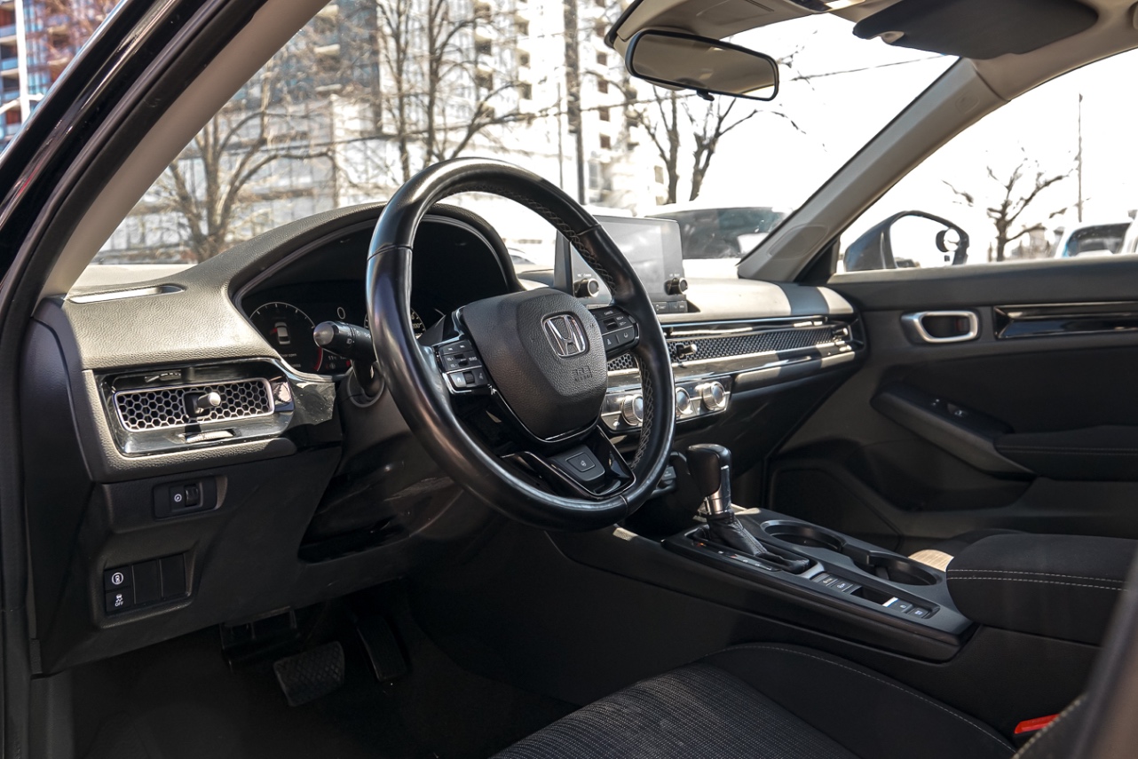 /ontarioqualitymotorsetobicoke/2023-Honda-Civic-6965410774648919.jpg
