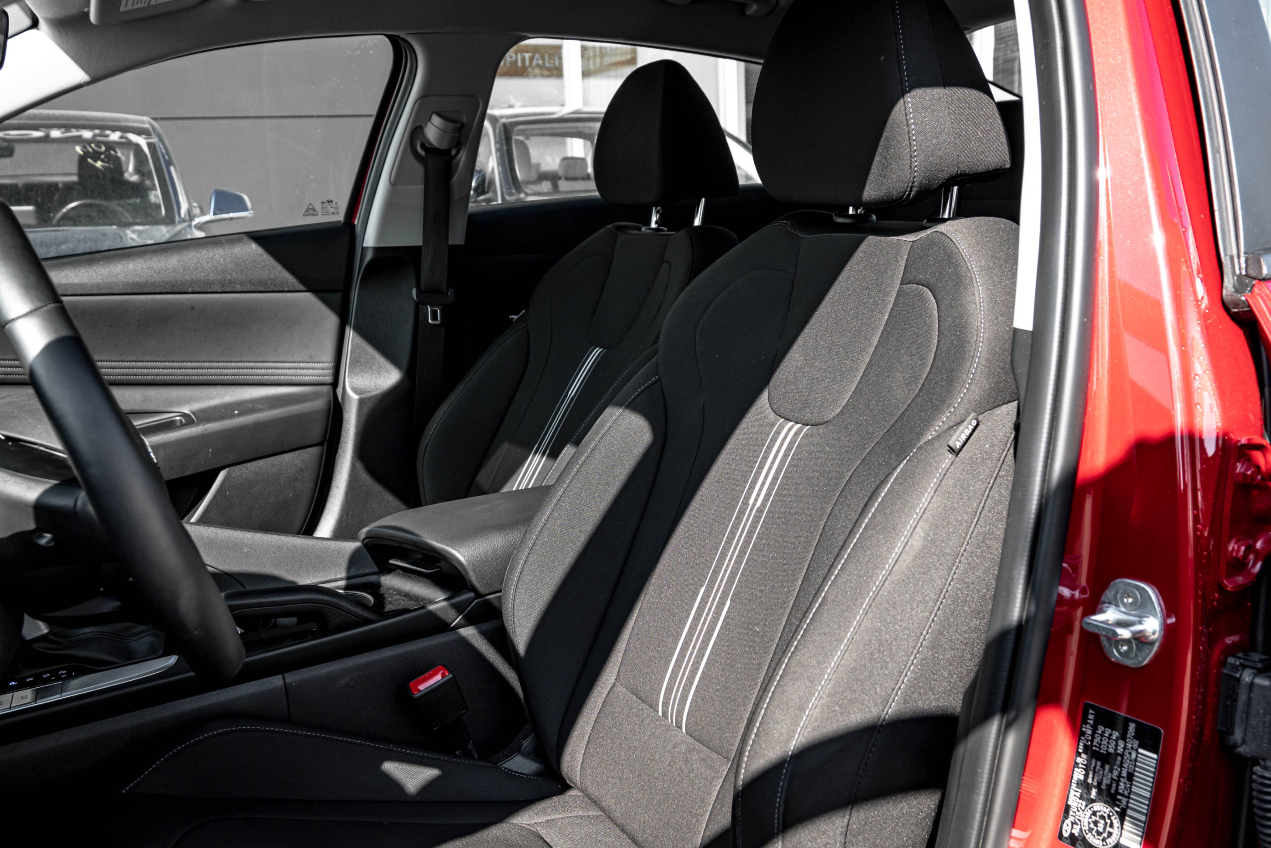 /ontarioqualitymotorsetobicoke/2023-Hyundai-Elantra-3032927244626069.jpg