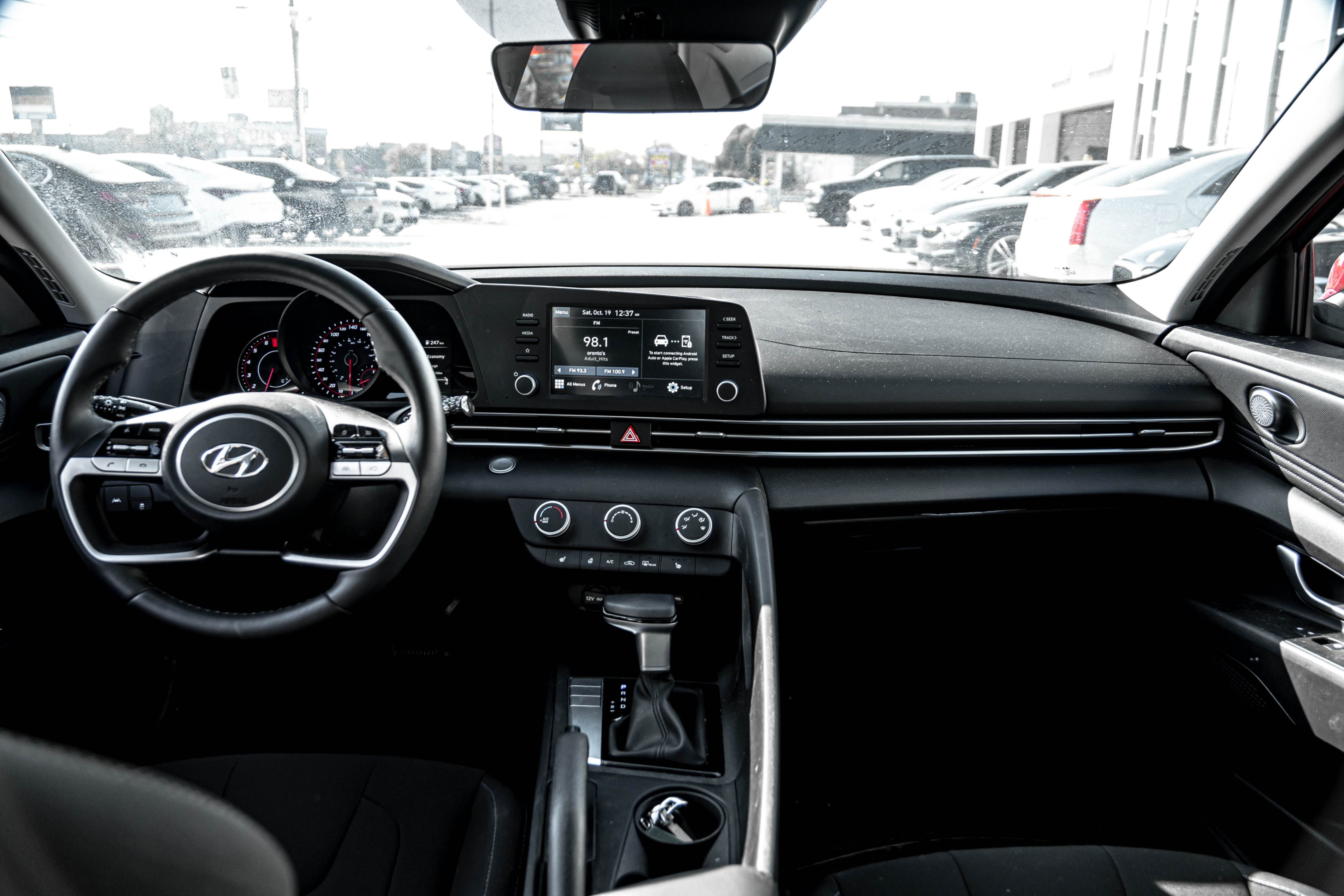 /ontarioqualitymotorsetobicoke/2023-Hyundai-Elantra-6403287492158607.jpg