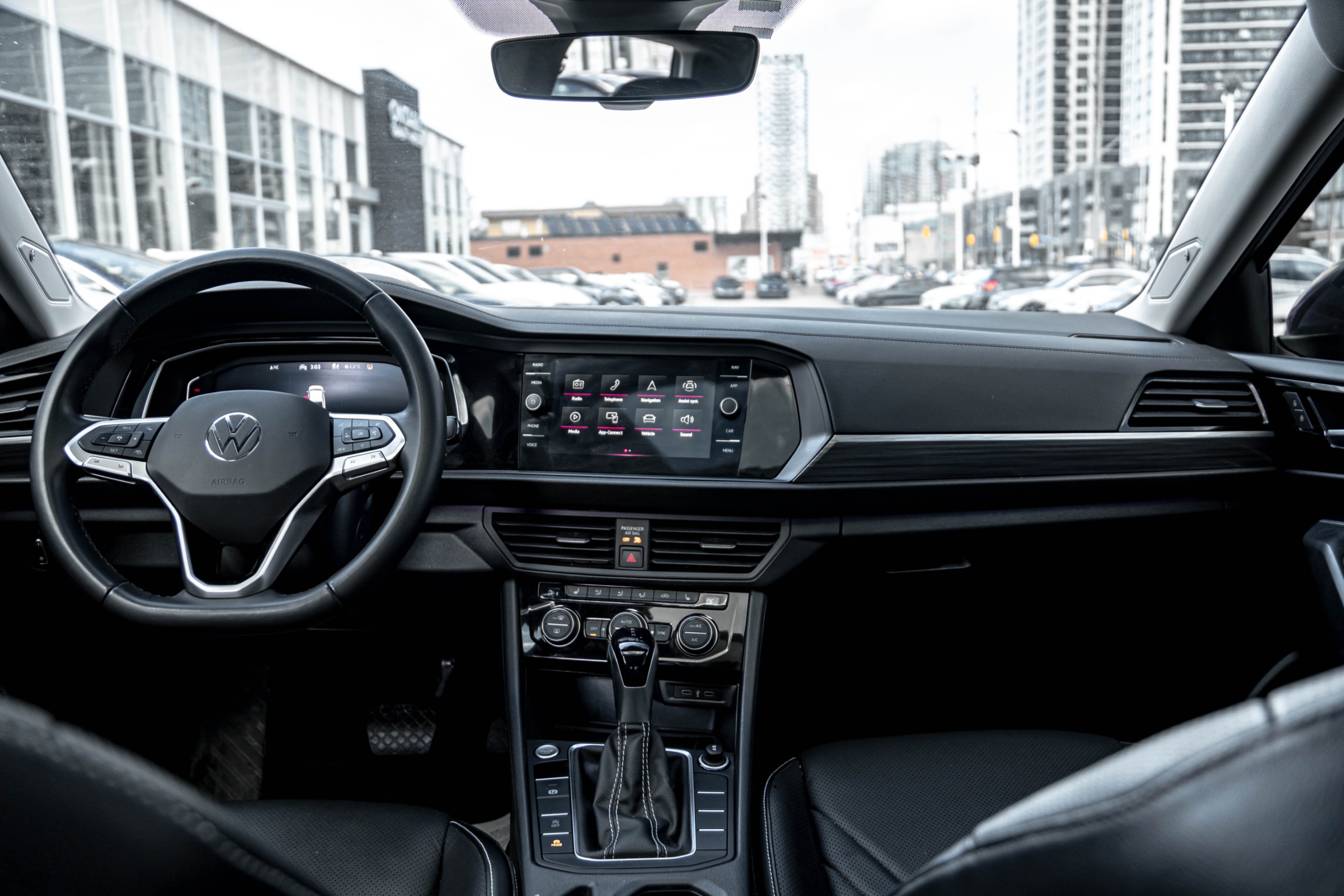 /ontarioqualitymotorsetobicoke/2023-Volkswagen-Jetta-40005591633174586.jpg