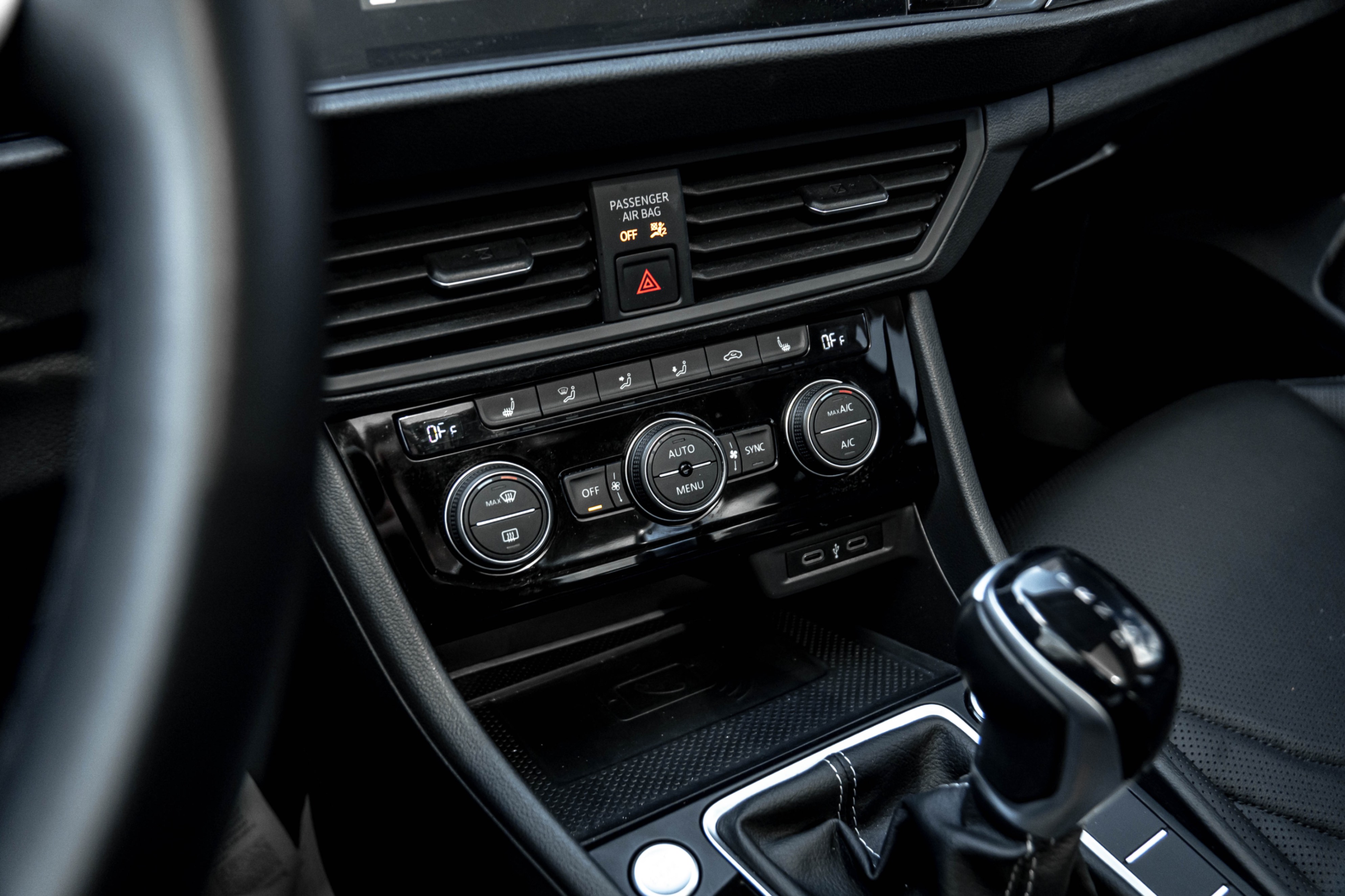 /ontarioqualitymotorsetobicoke/2023-Volkswagen-Jetta-47348637740584865.jpg