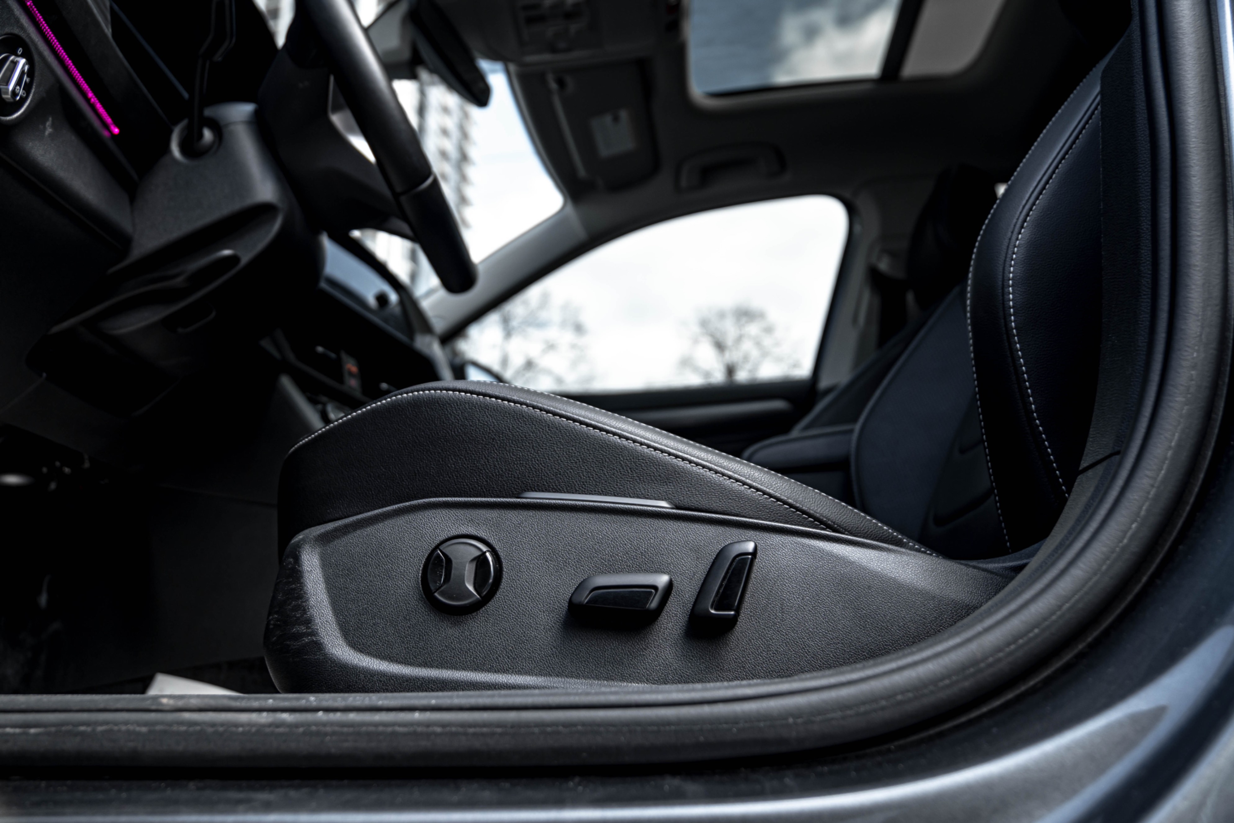 /ontarioqualitymotorsetobicoke/2023-Volkswagen-Jetta-5831792412527905.jpg