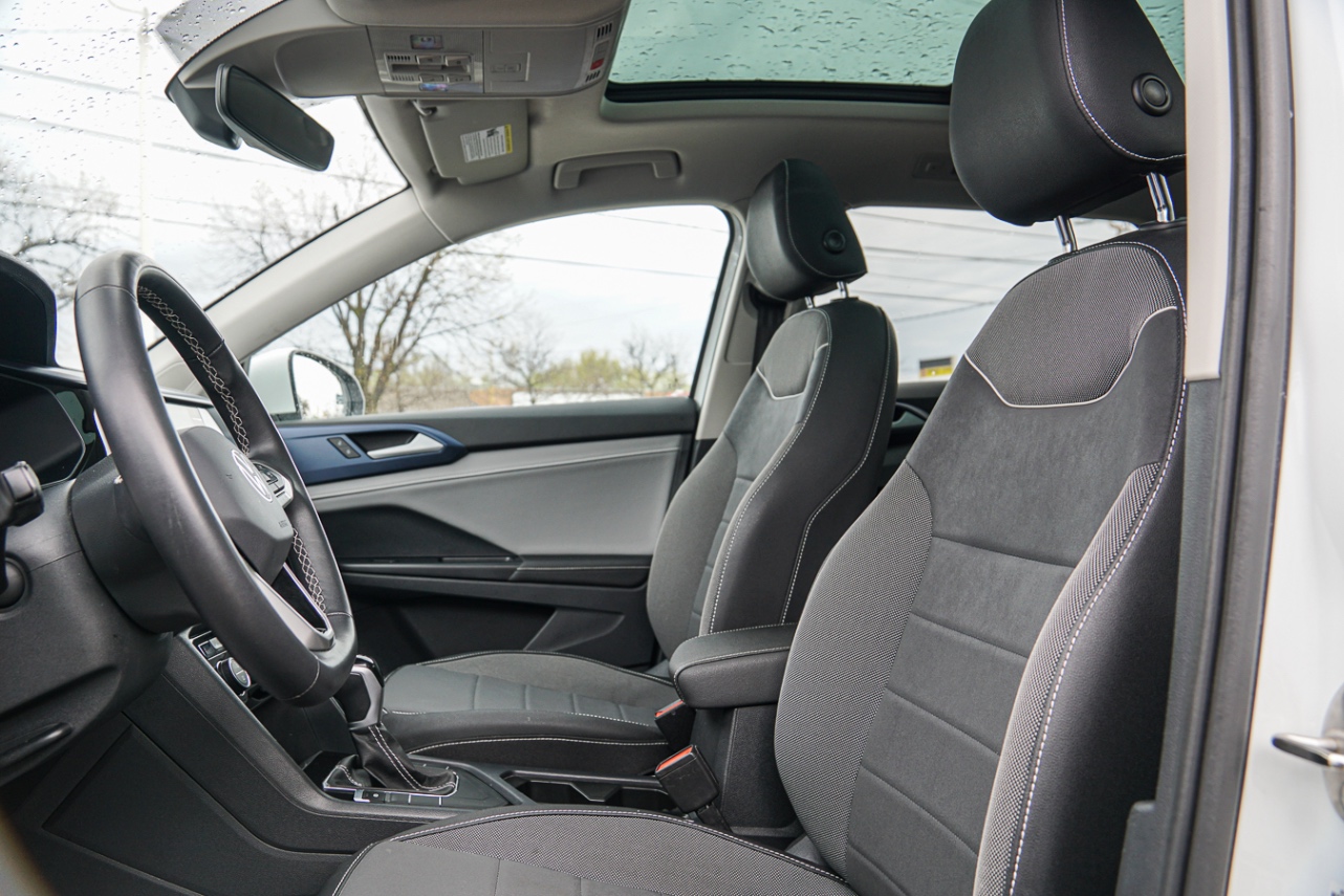 /ontarioqualitymotorsetobicoke/2024-Volkswagen-Taos-038205689320125025.jpg